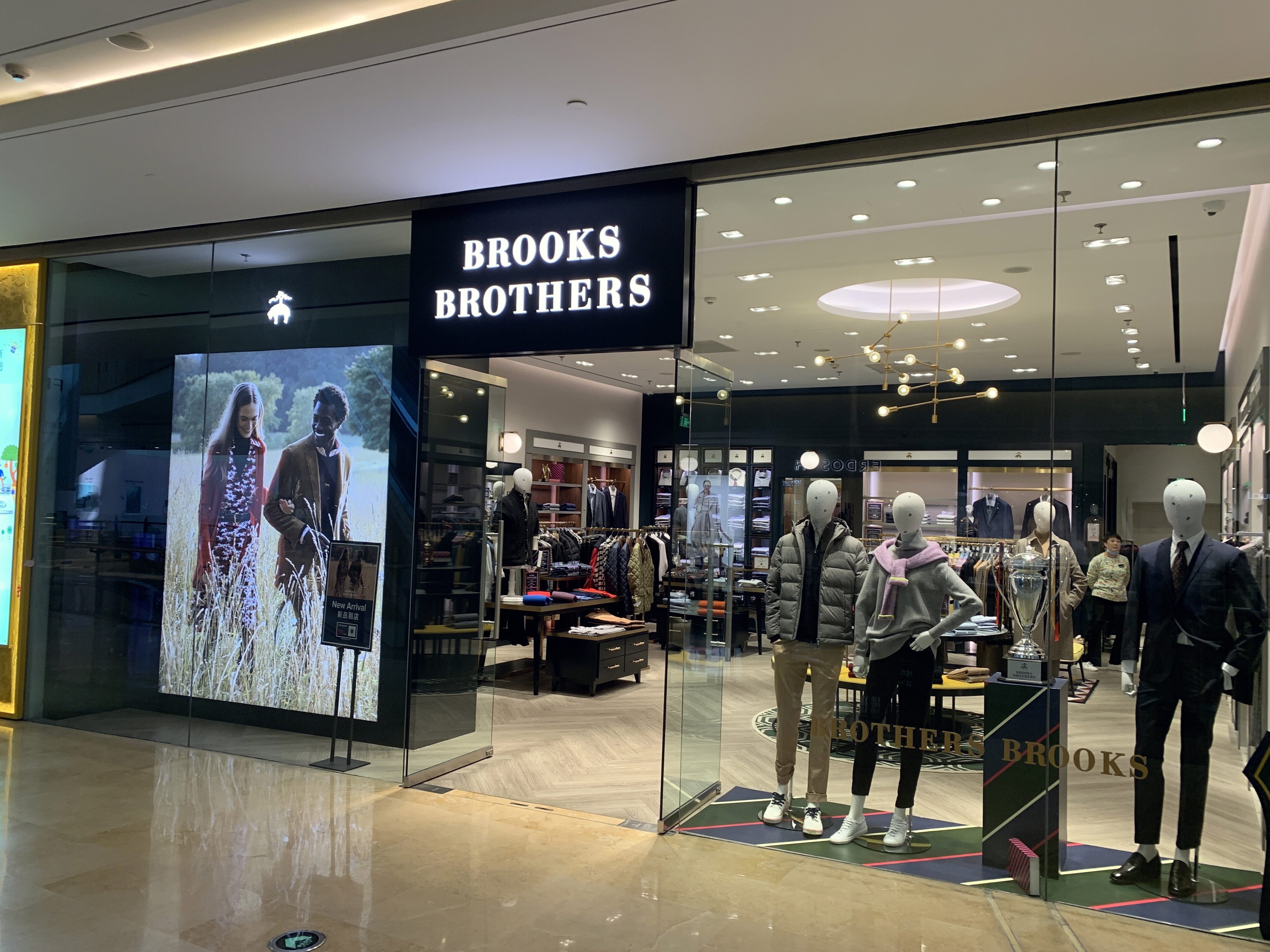BROOKS BROTHERS 服装 服饰