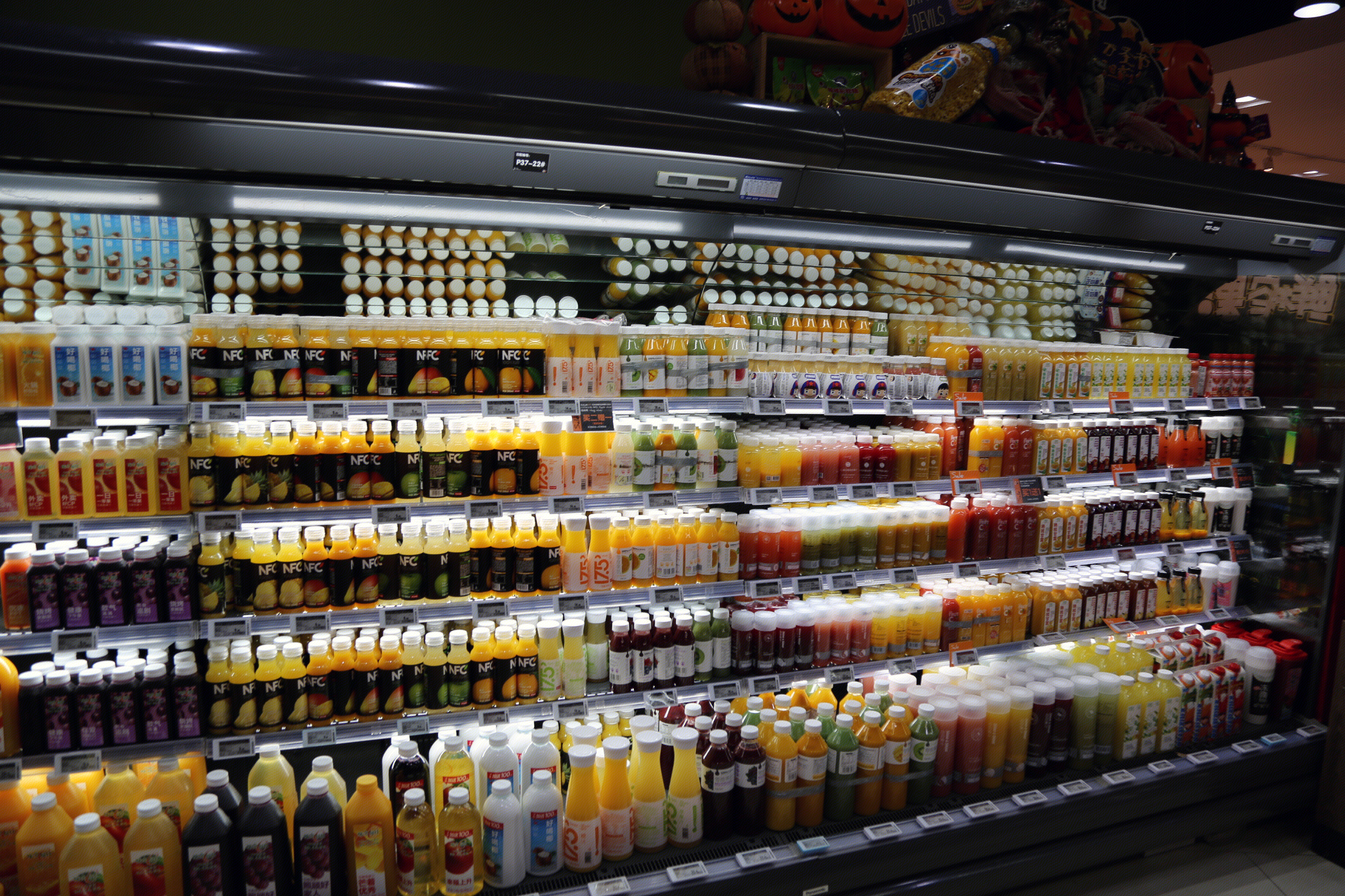 超市 饮料 货架