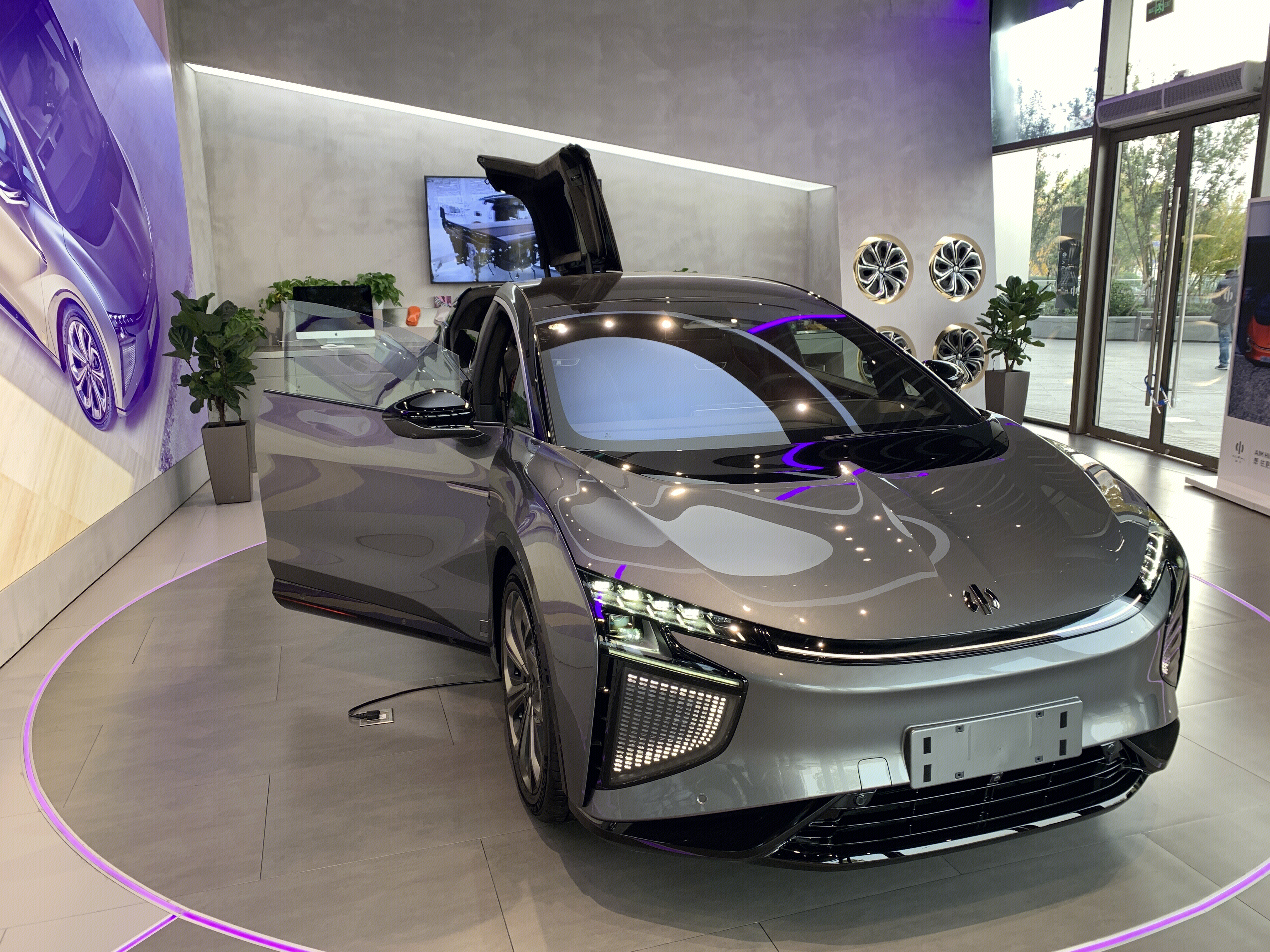 高合 电动车 新能源