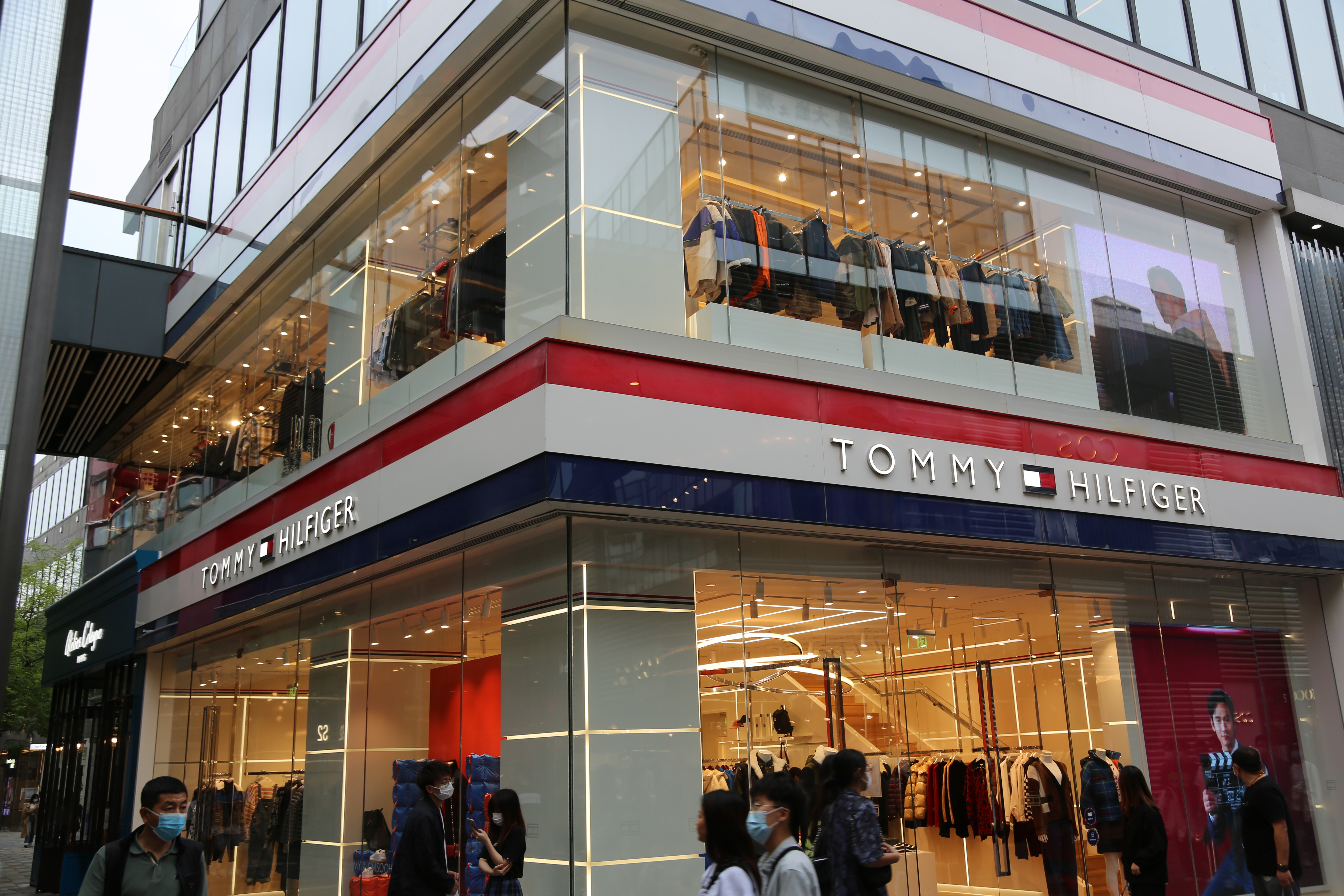 TOMMY HILFIGER 服装 服饰 时尚品牌