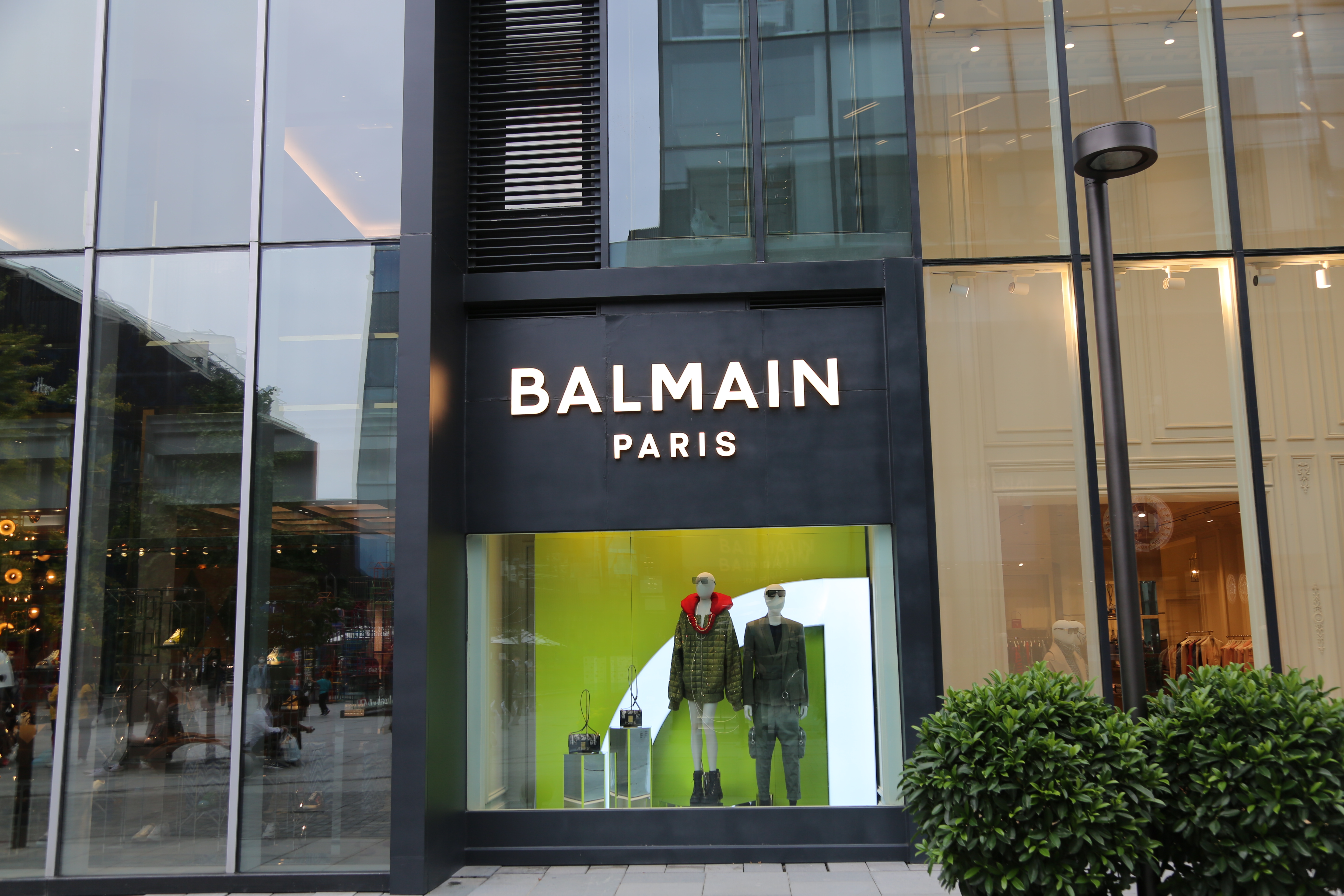 BALMAIN 服装 服饰 时尚品牌