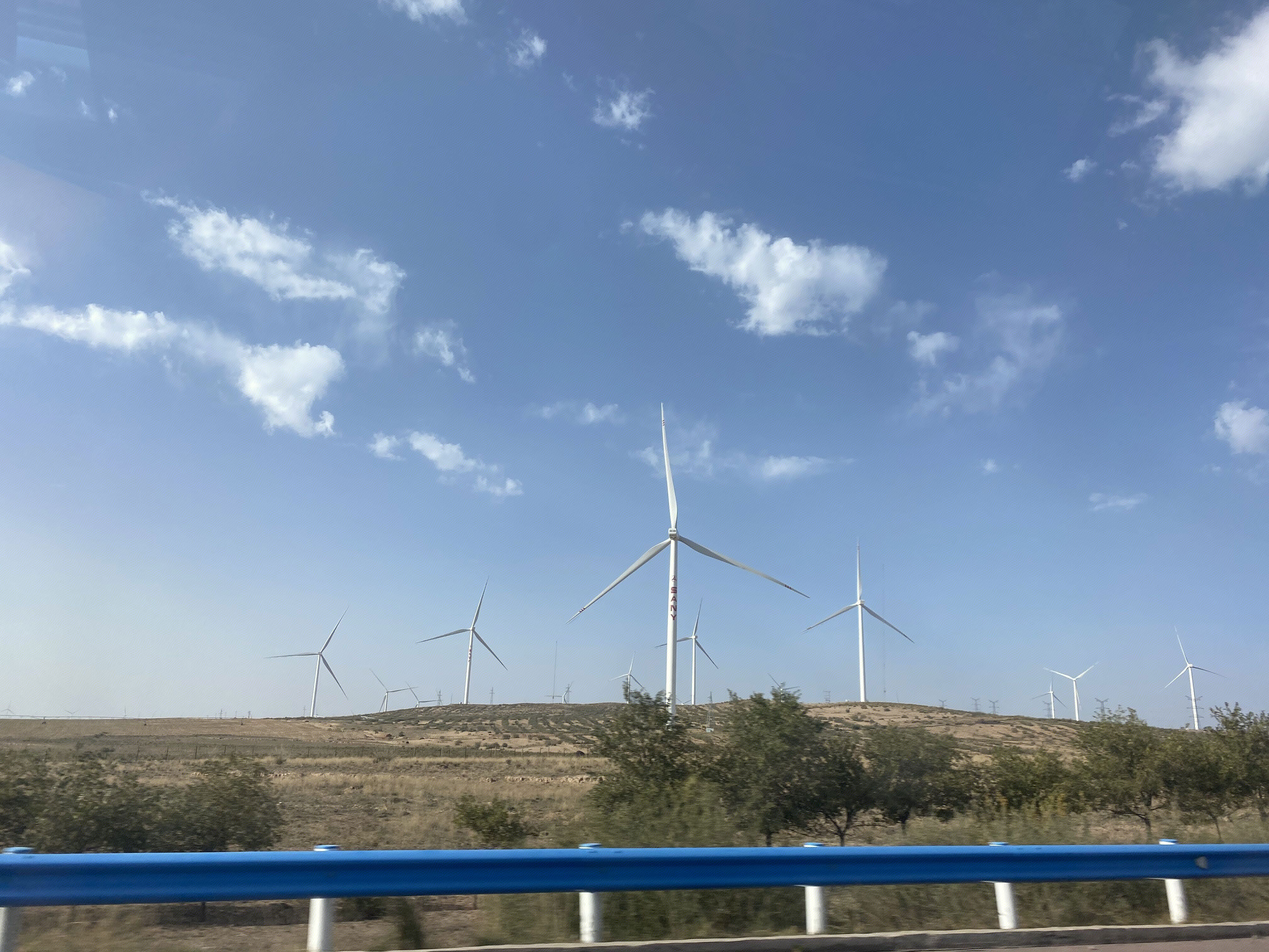 宁夏 风车 风力发电机 风电 风能 清洁能源 碳中和 碳达峰