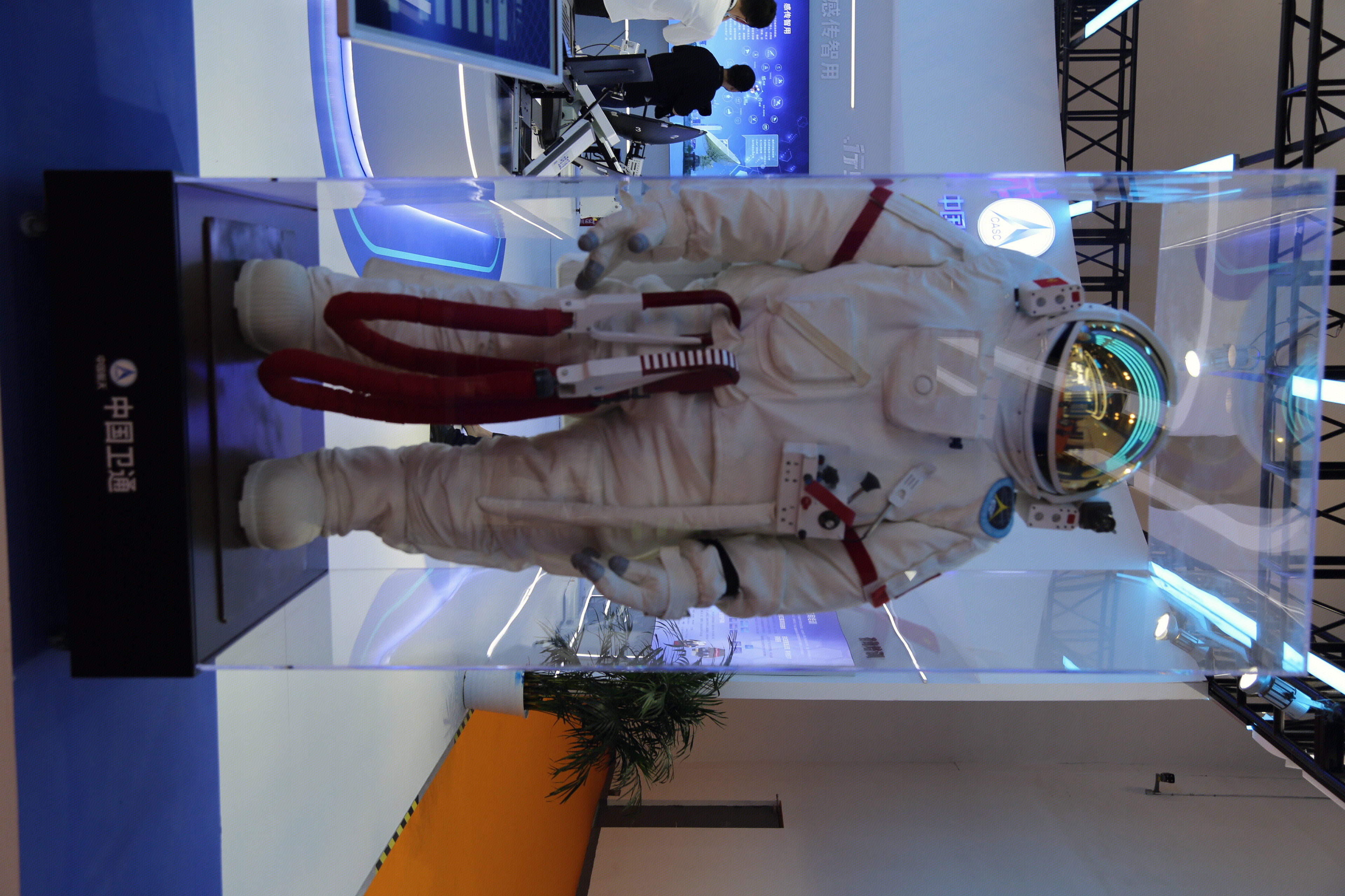 宇航服 中国卫通 航天服