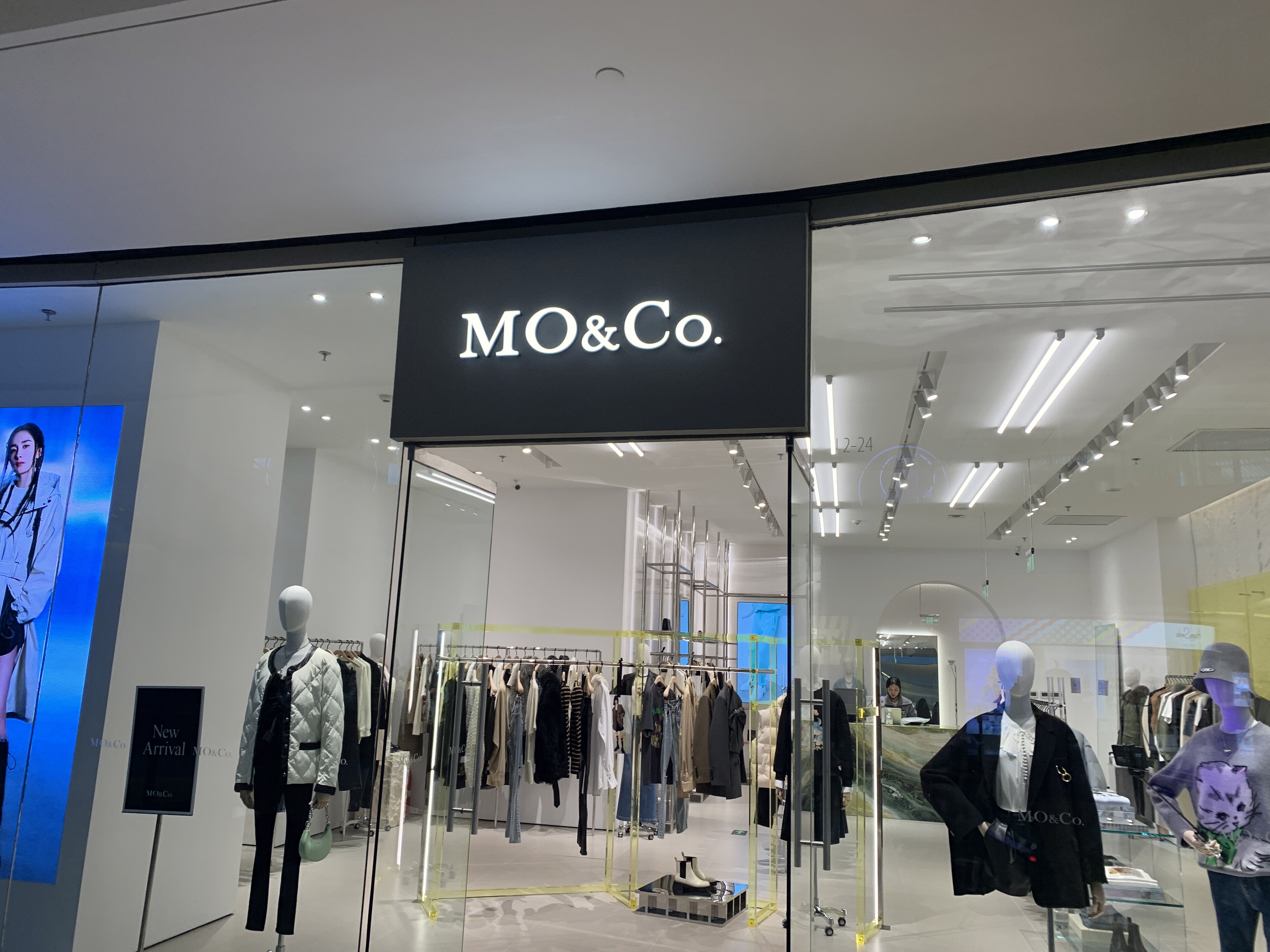 MO&CO 服饰 服装