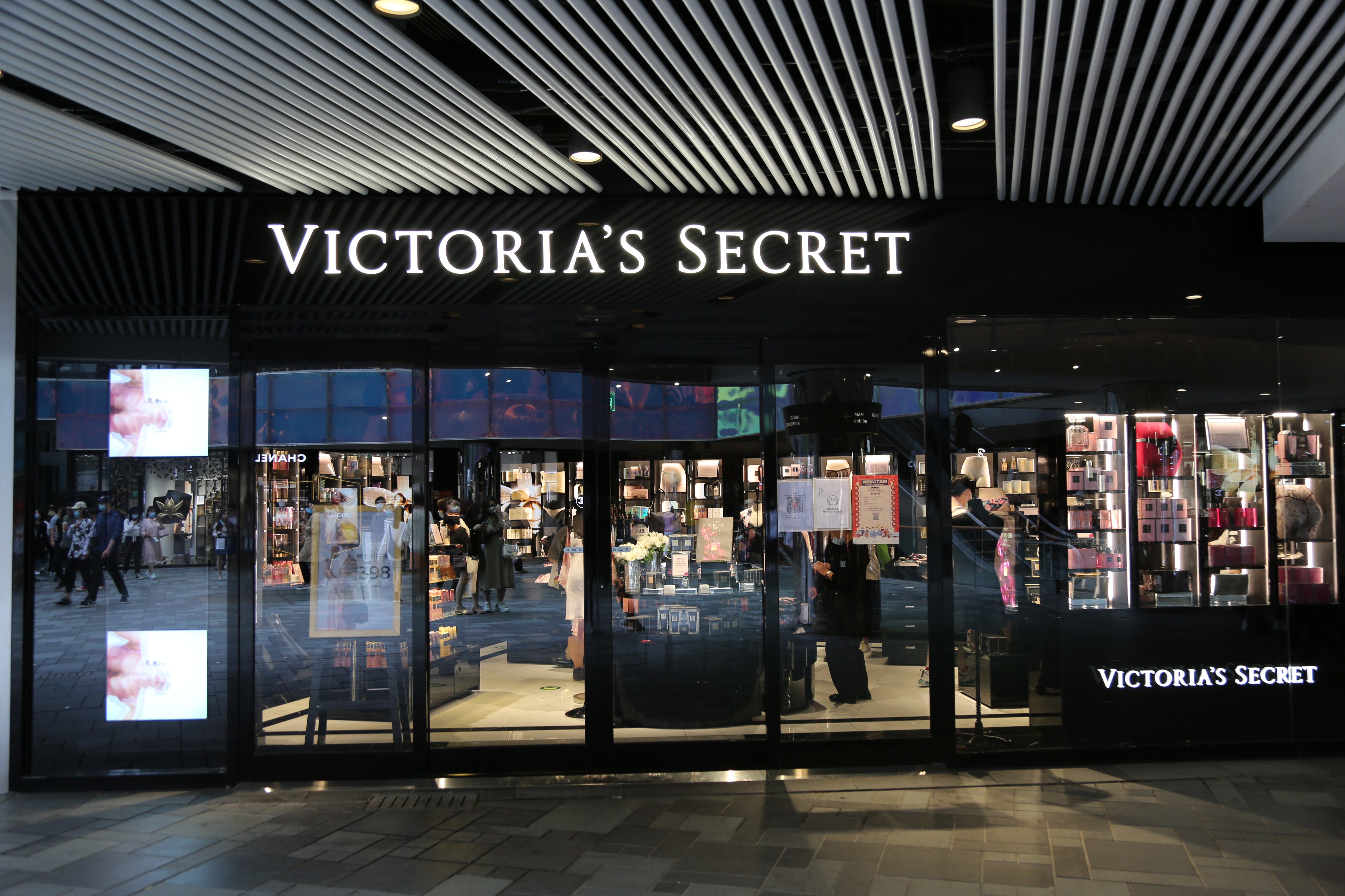 维多利亚的秘密 VICTORIA’S SECRET 内衣 服装 服饰 时尚品牌