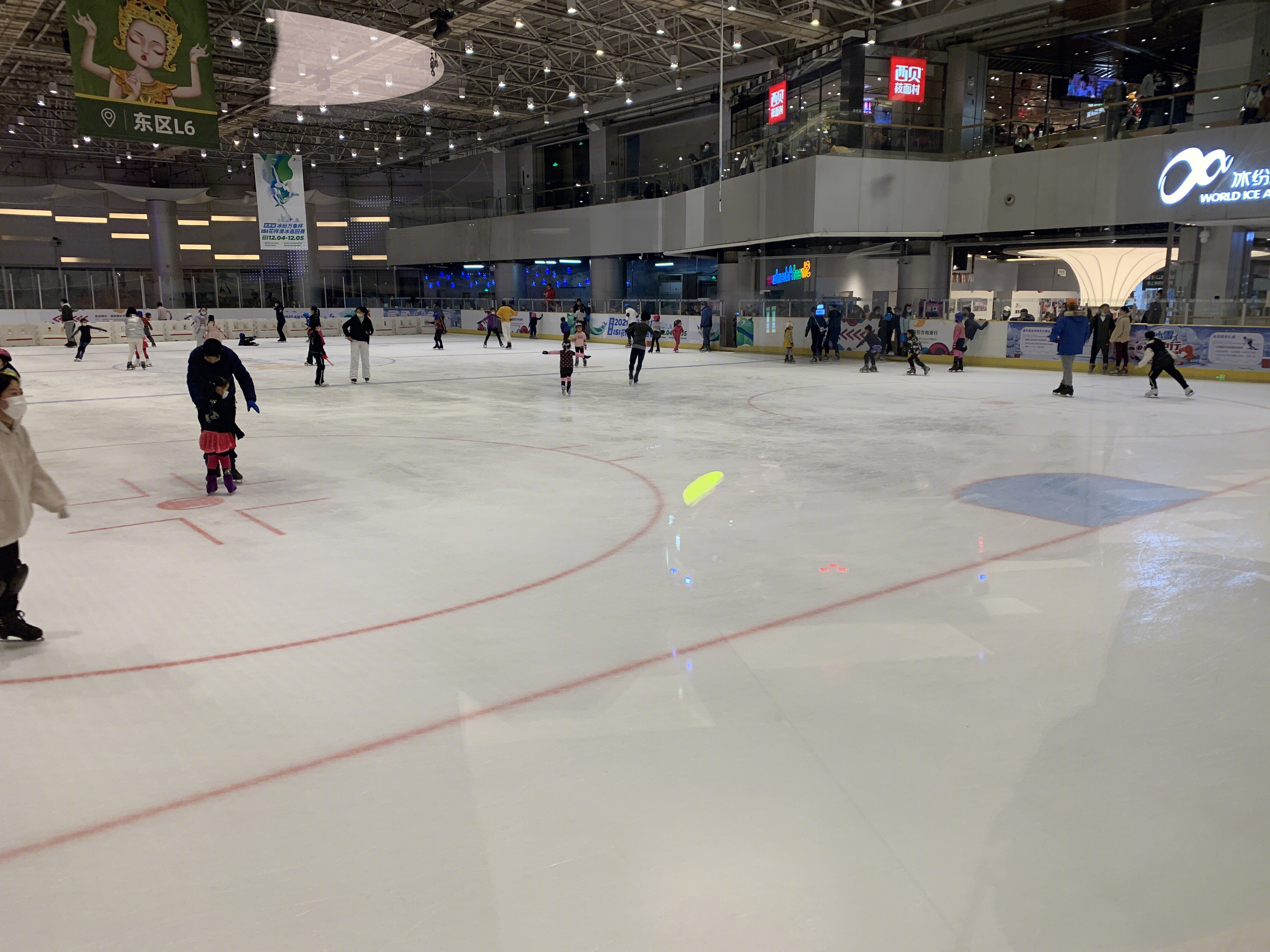 冰场 溜冰 滑冰