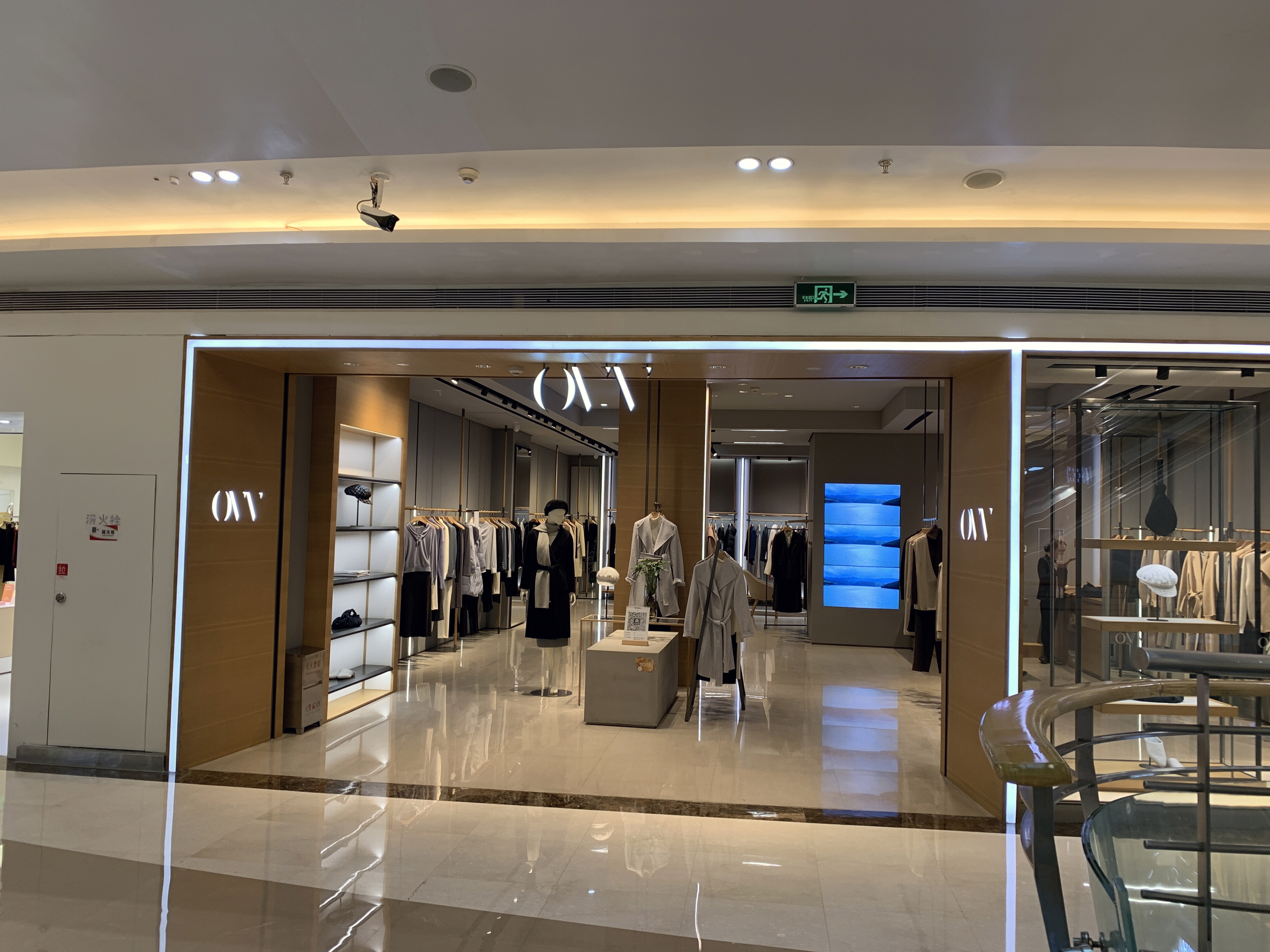 ovv 女性 服装 时装