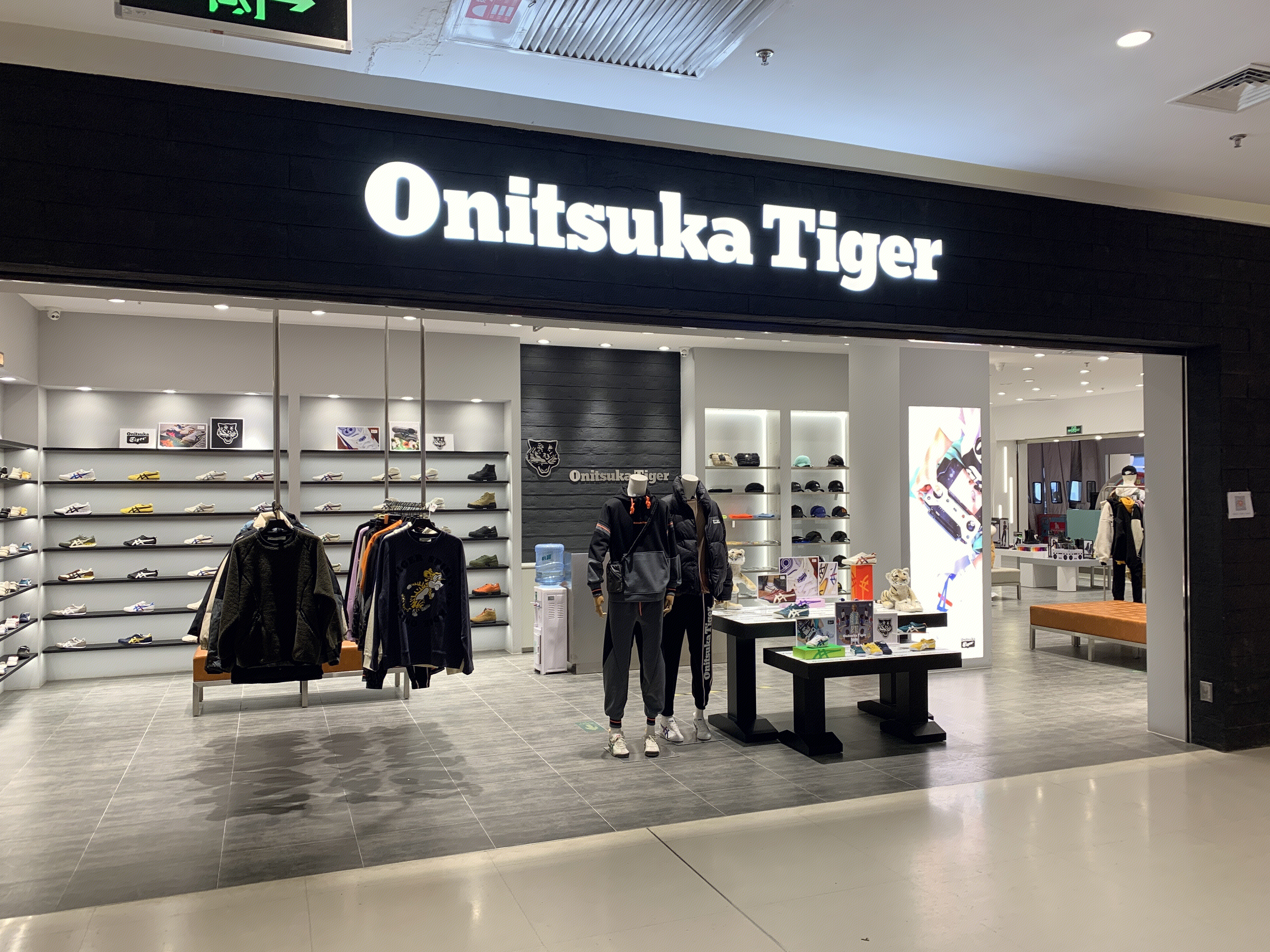 Onitsuka Tiger 鬼塚虎 时尚 运动 服装 服饰 鞋