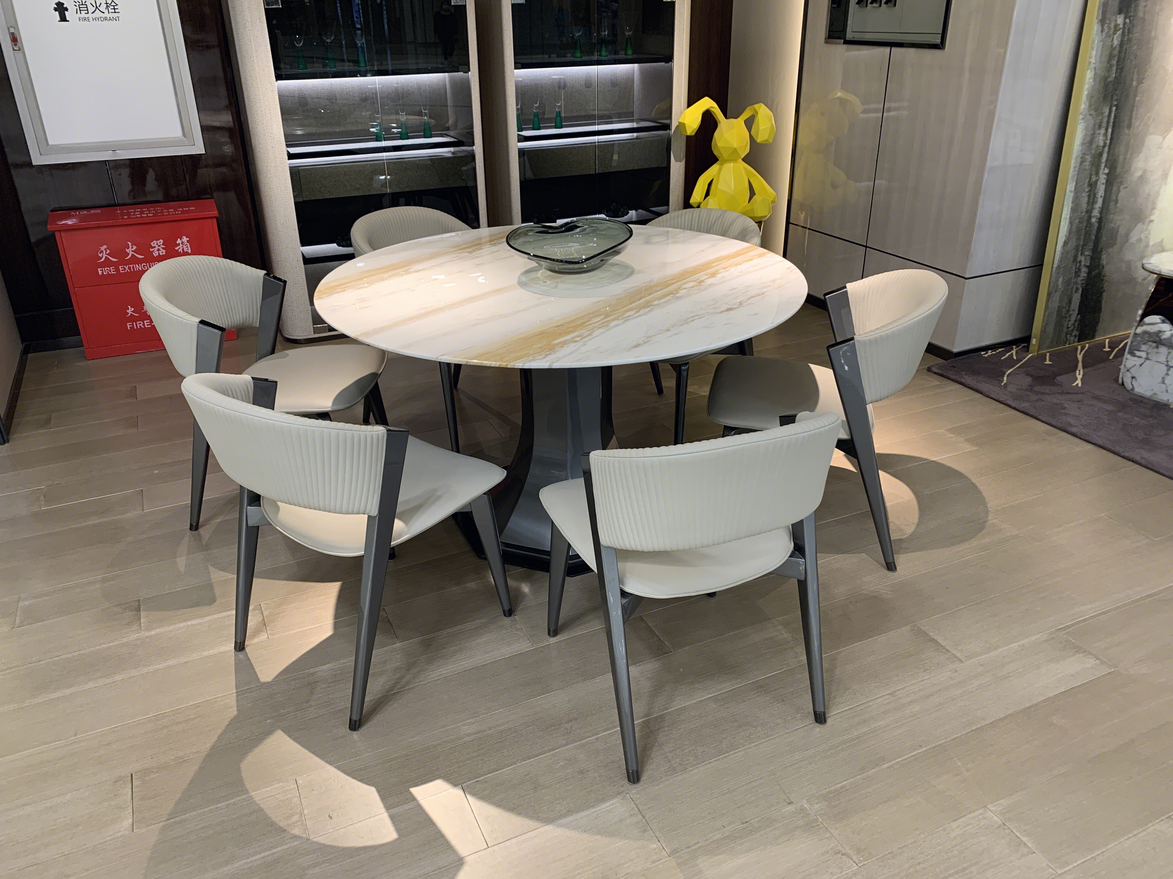 餐桌 圆桌 餐厅 家具