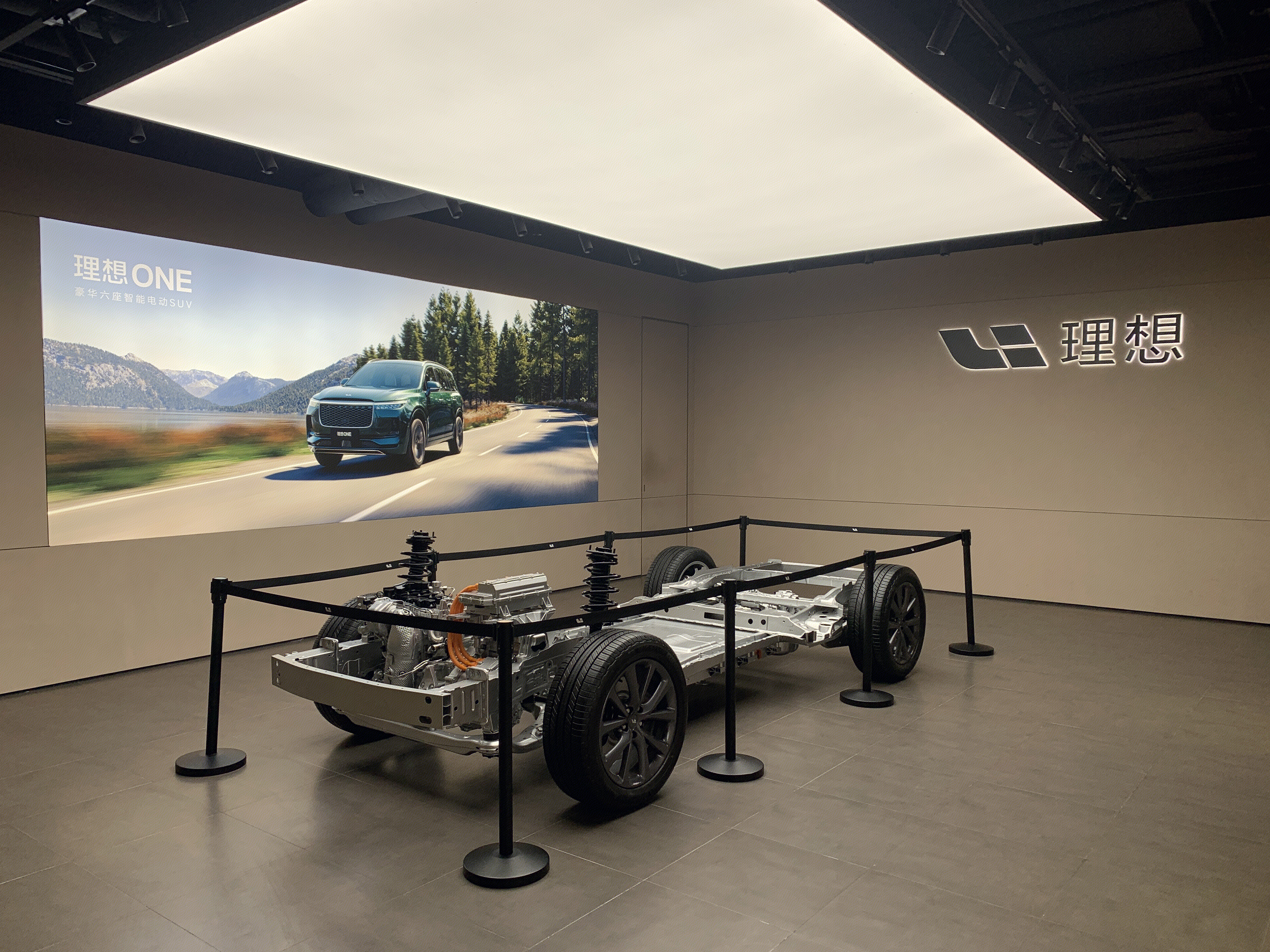 理想one 理想汽车 李想 新能源汽车 电动车
