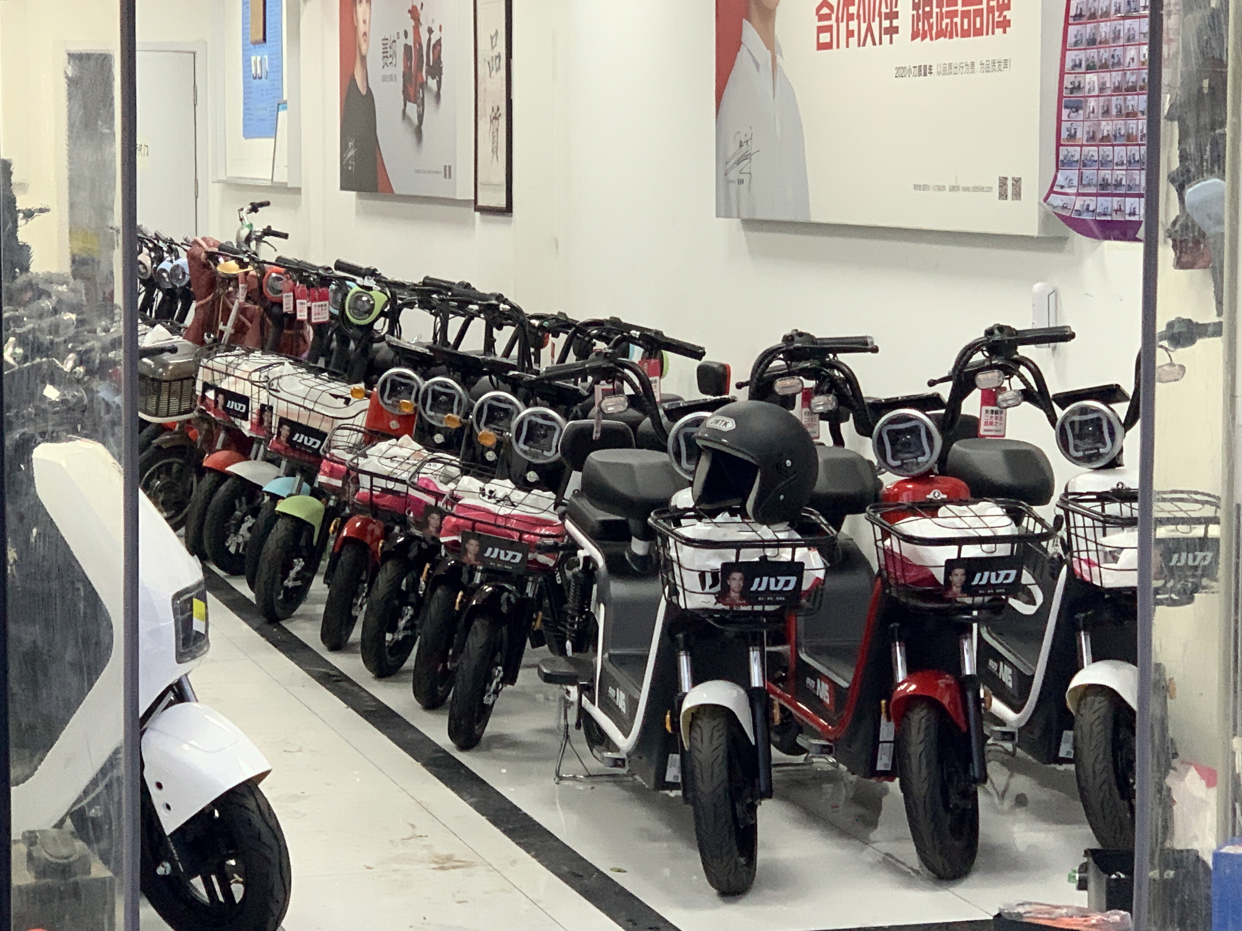 小刀电动车  电瓶车 电动自行车