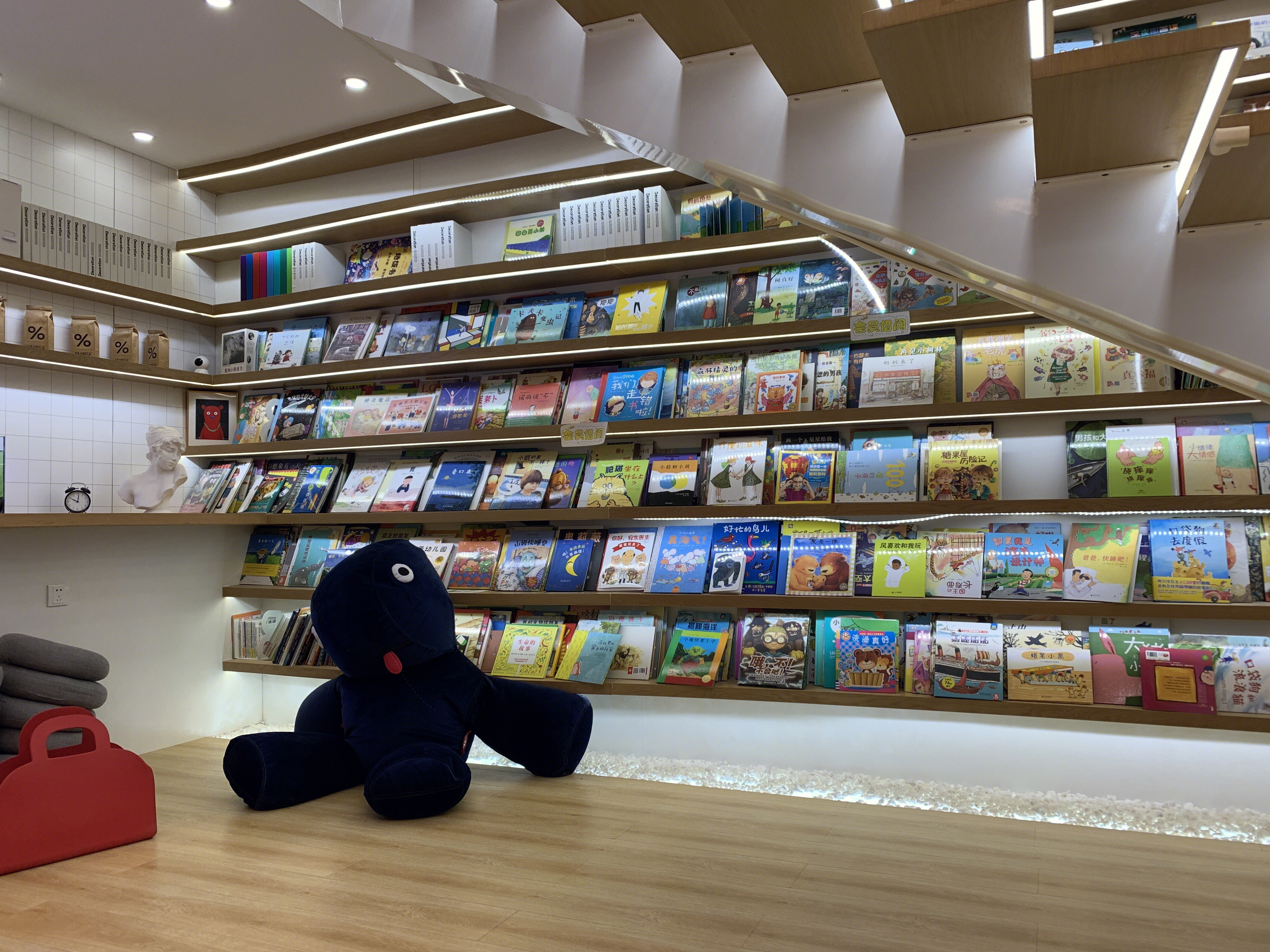 儿童 书屋 书架