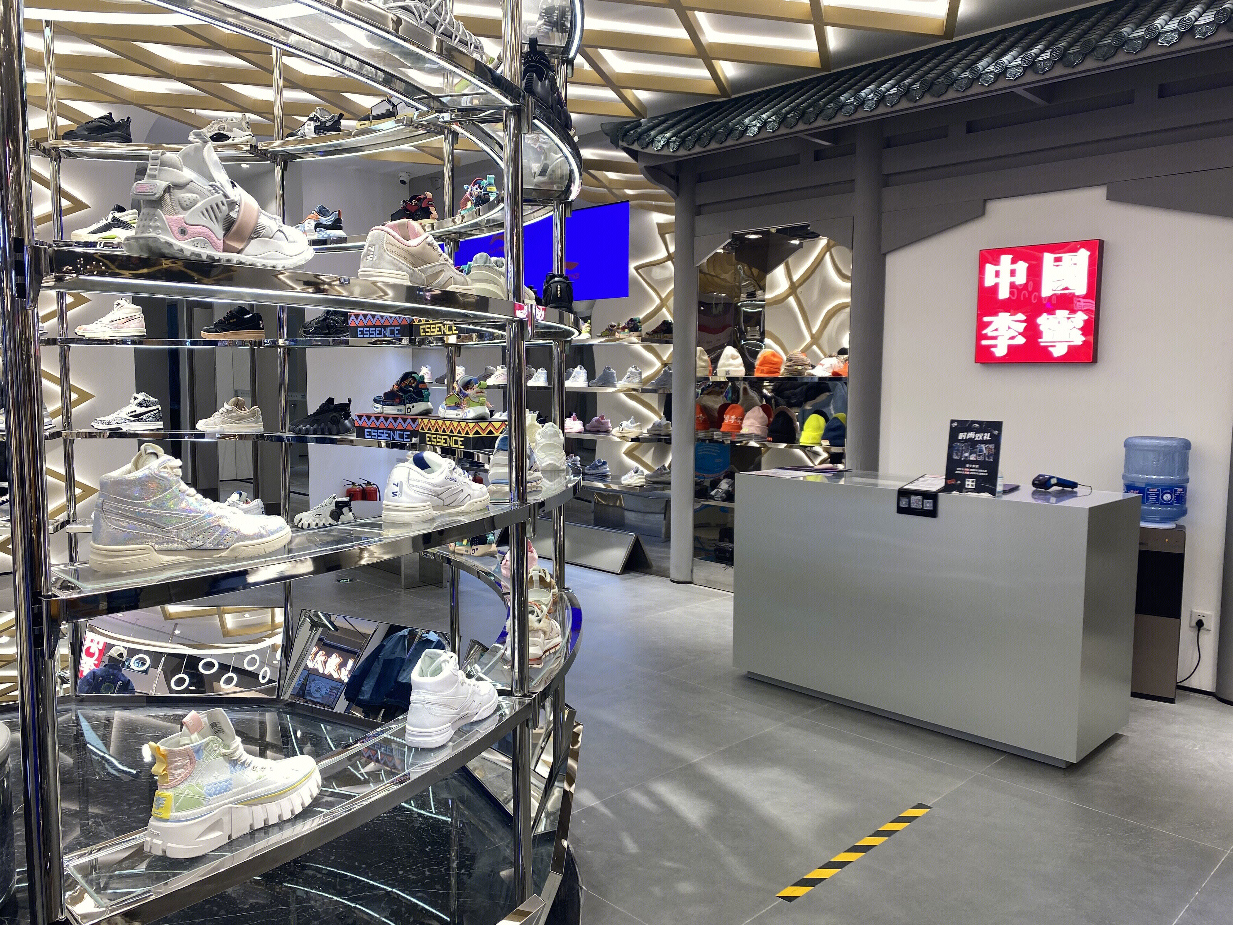 中国李宁 运动服装 运动鞋 服饰