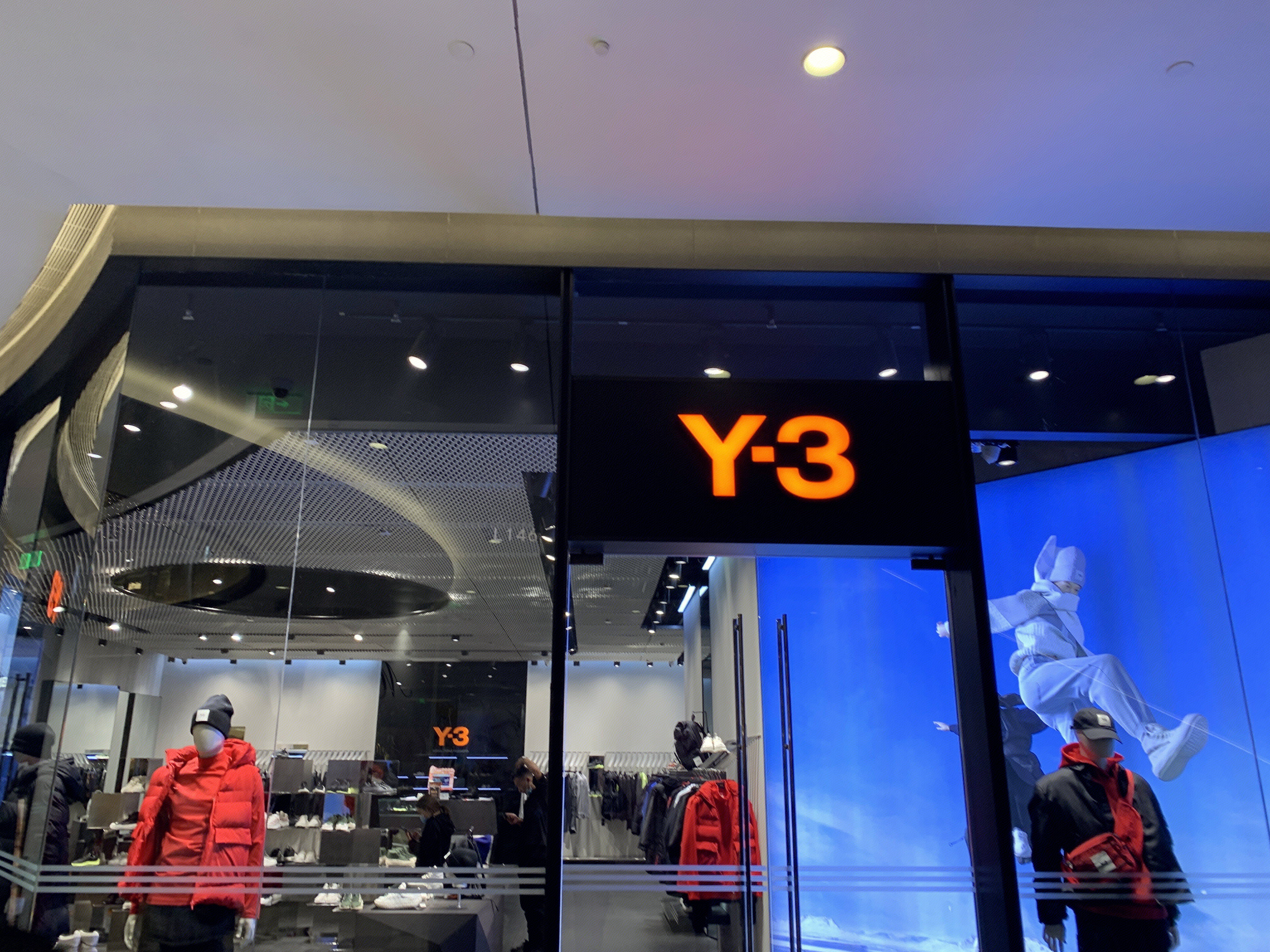 adidas Y-3 服装 服饰 时尚品牌