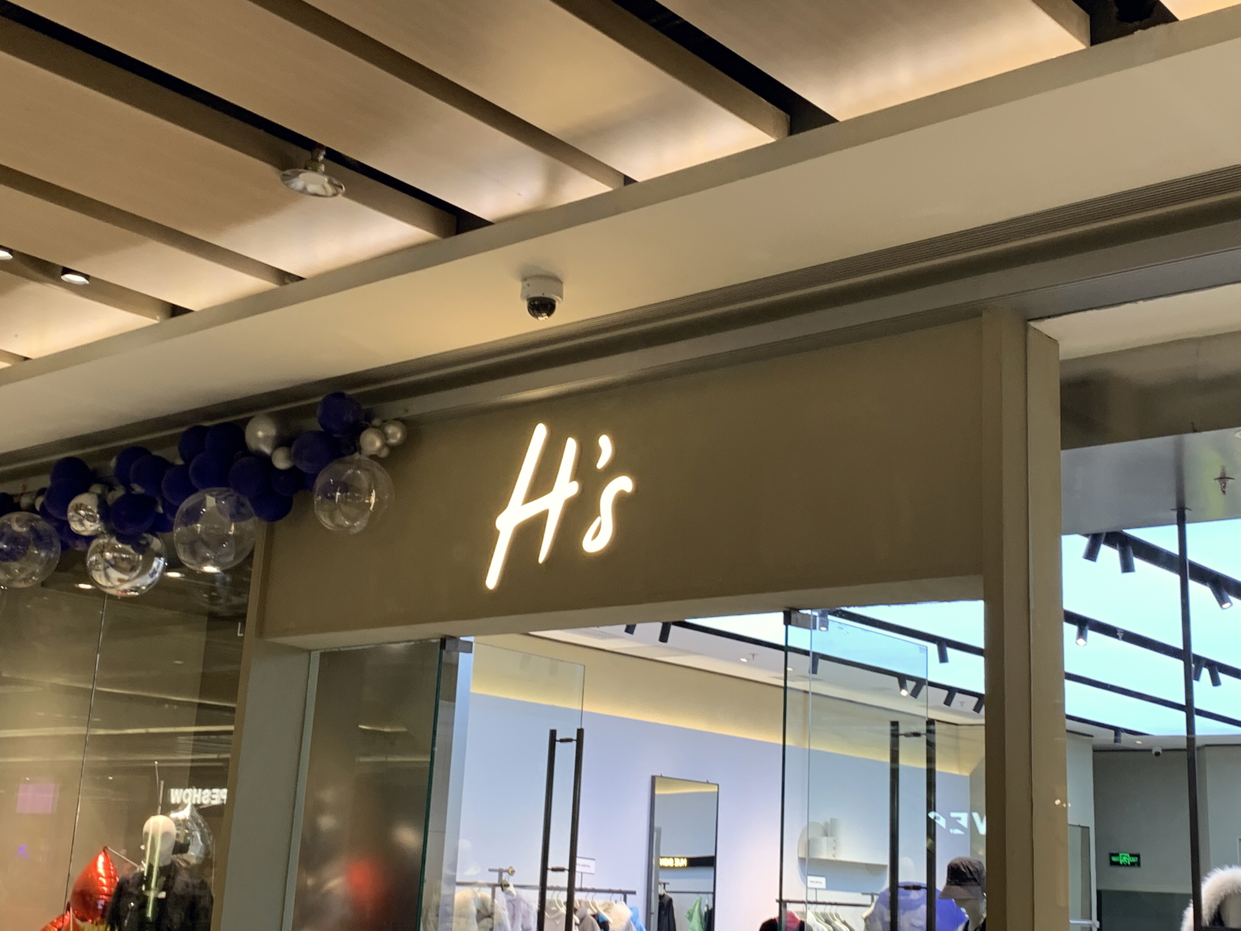 H’S  女装 服装 服饰