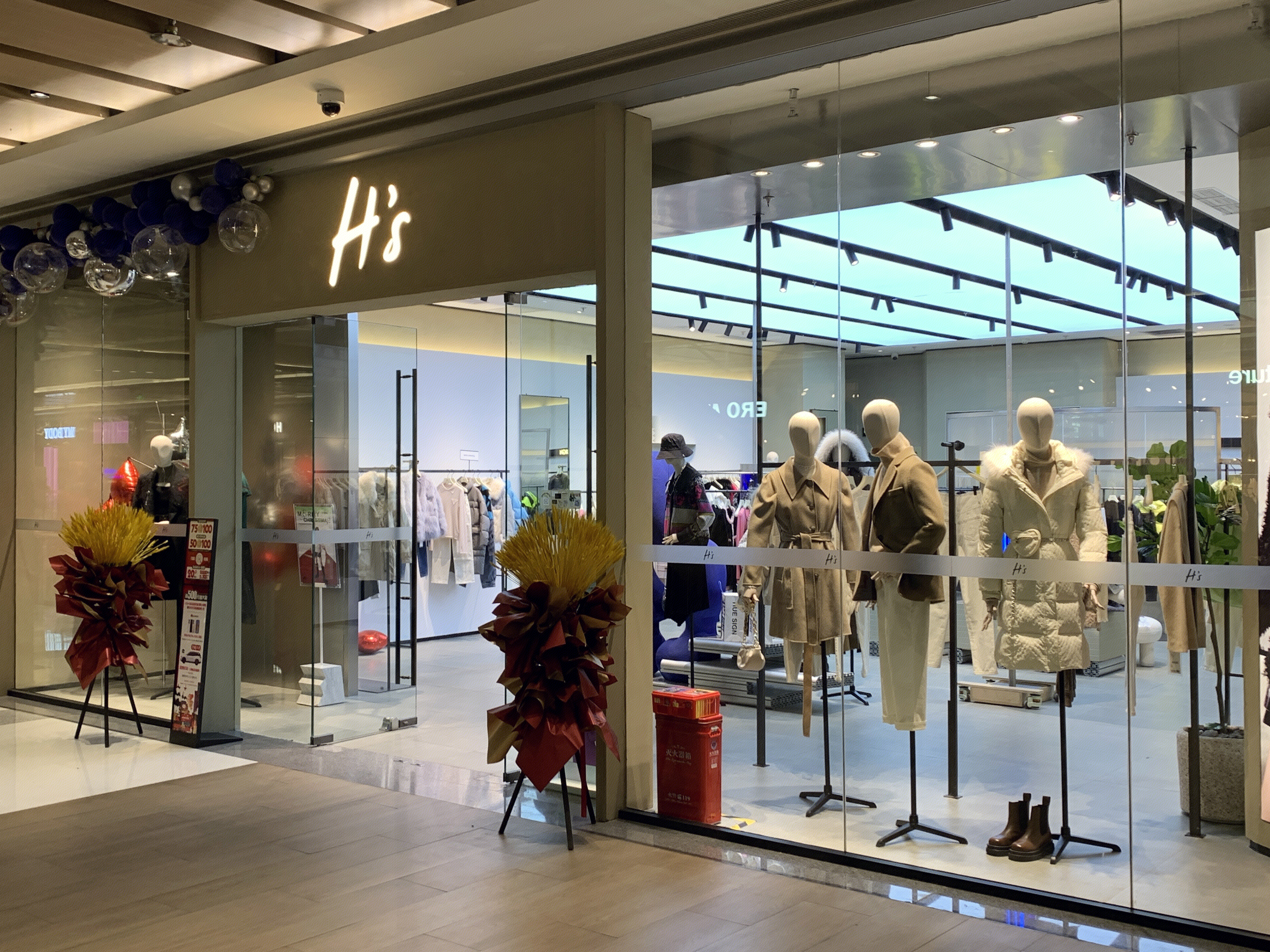 H’S  女装 服装 服饰