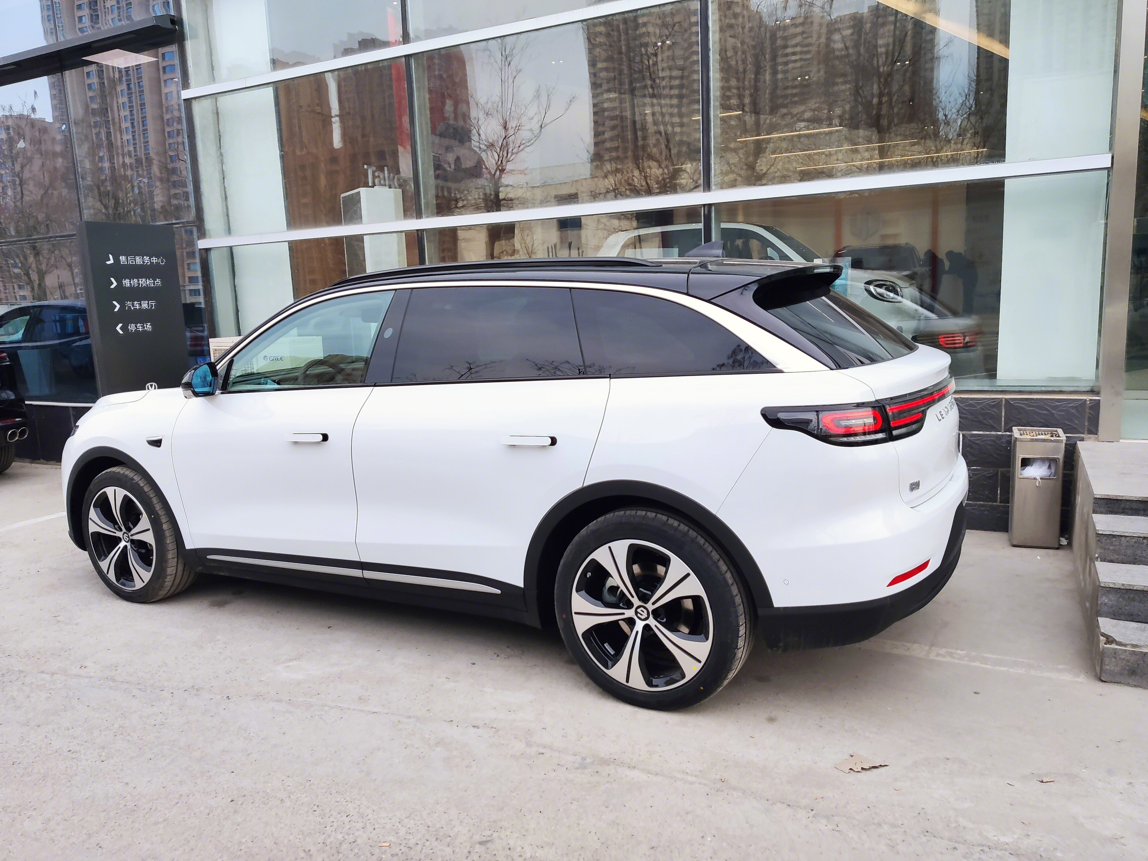 零跑汽车 LEAPMOTOR 新能源汽车 电动汽车