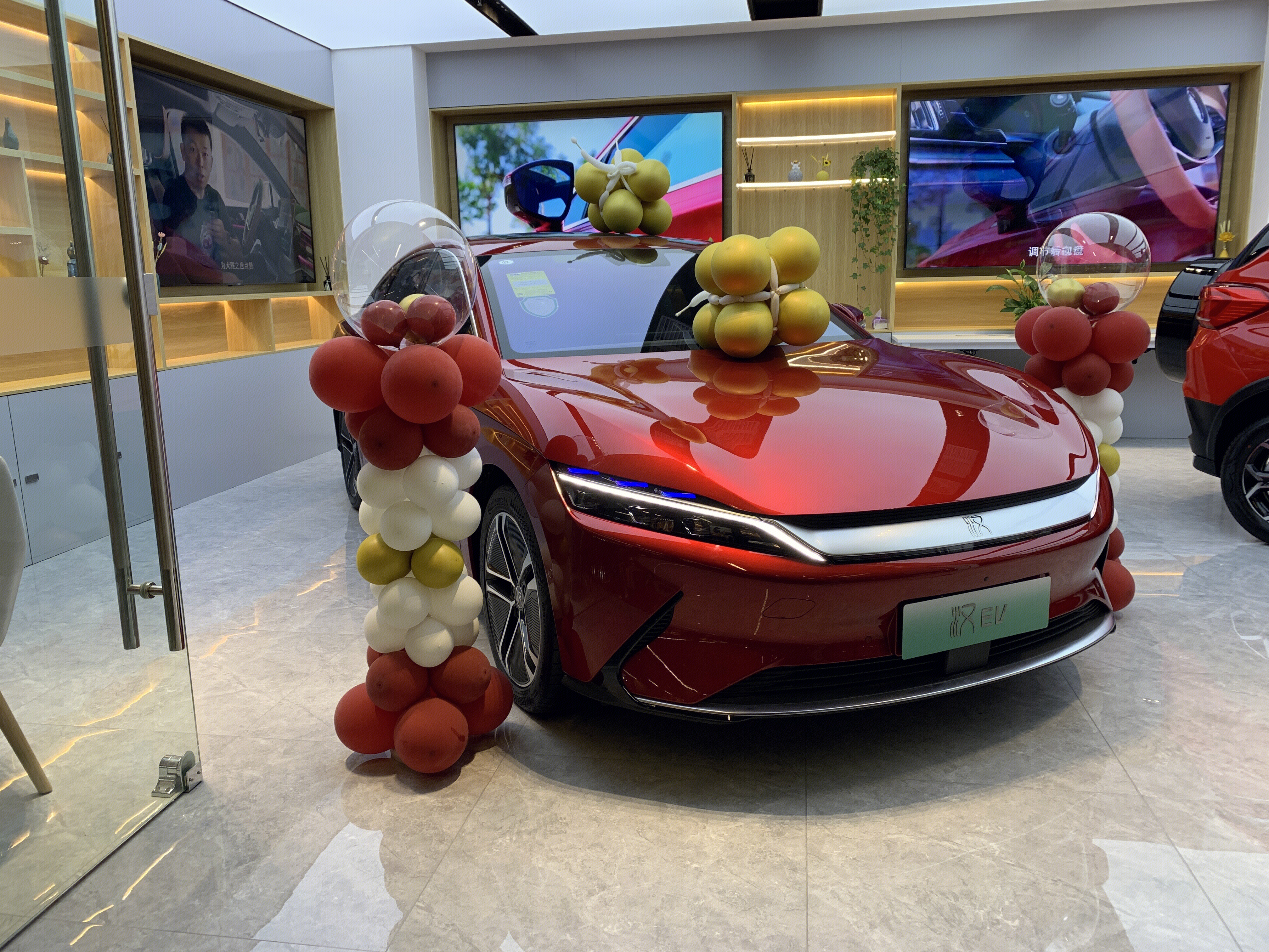 比亚迪 汉EV BYD 电动汽车 新能源汽车