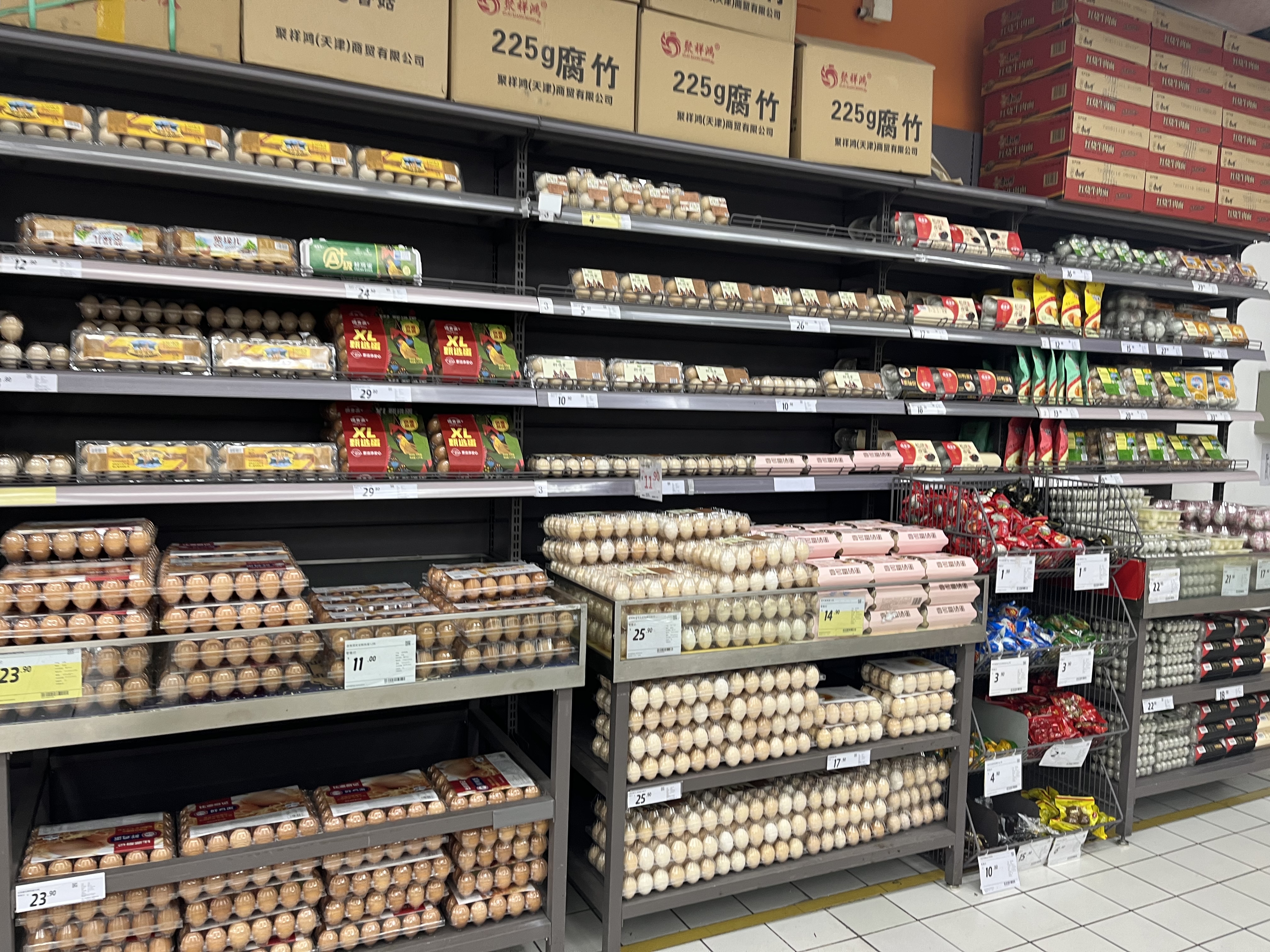 超市  货柜  鸡蛋