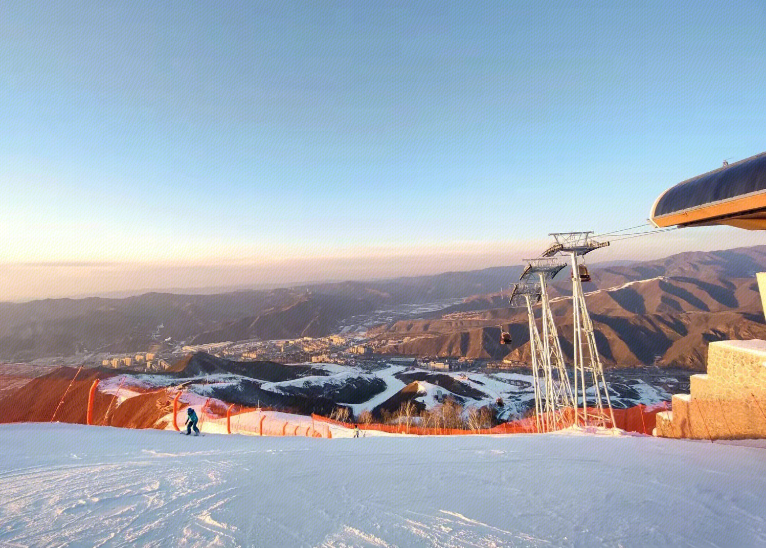 滑雪场 冰雪运动 雪上运动