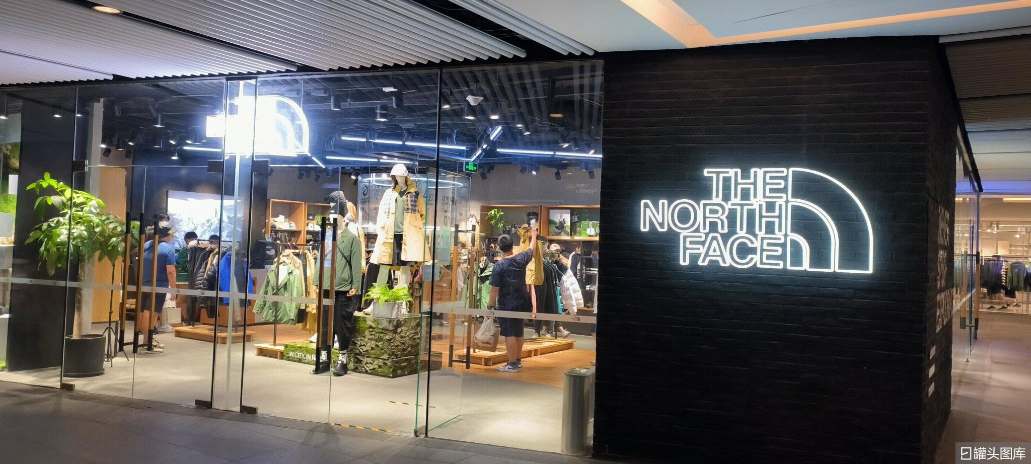 北面 THE NORTH FACE-罐头图库