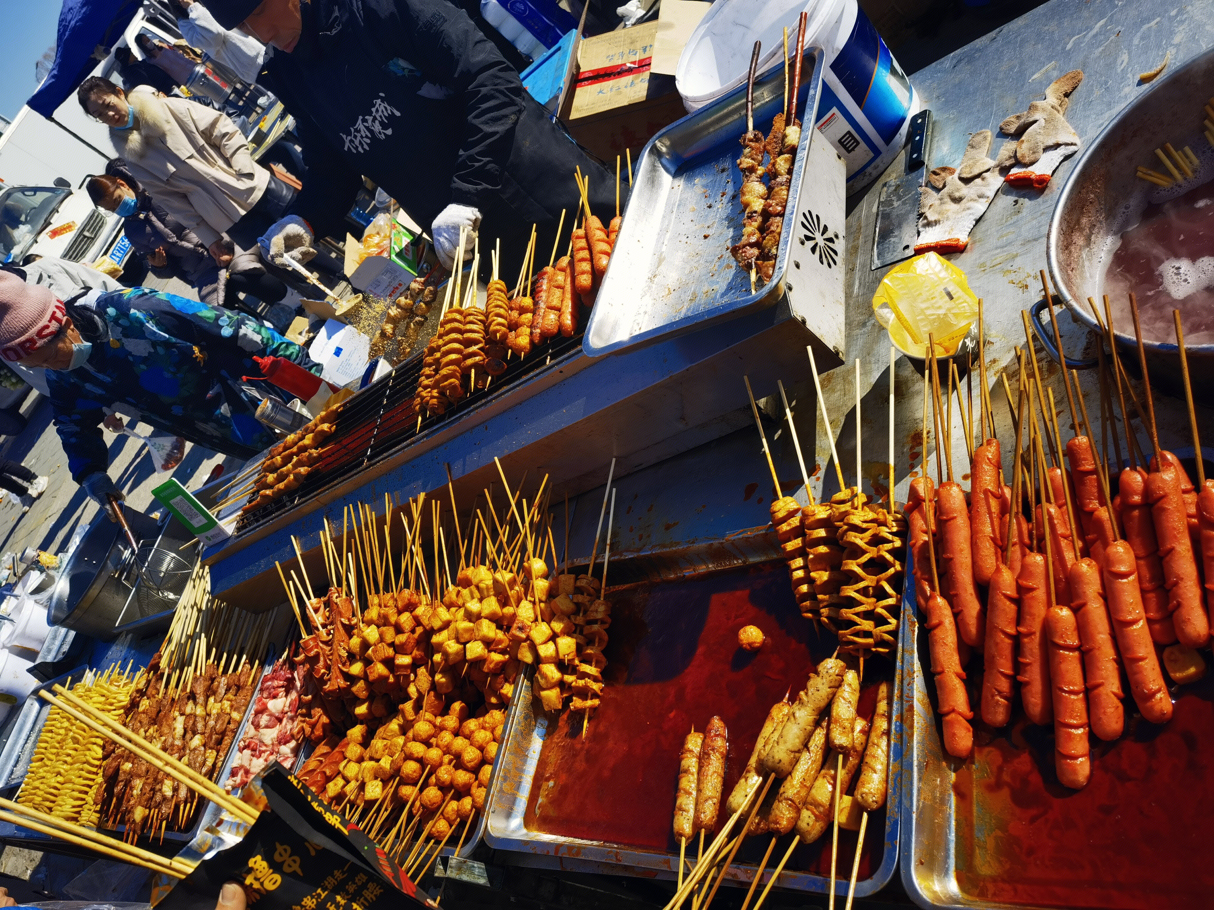 路边摊 烧烤 烤面筋 烤肠