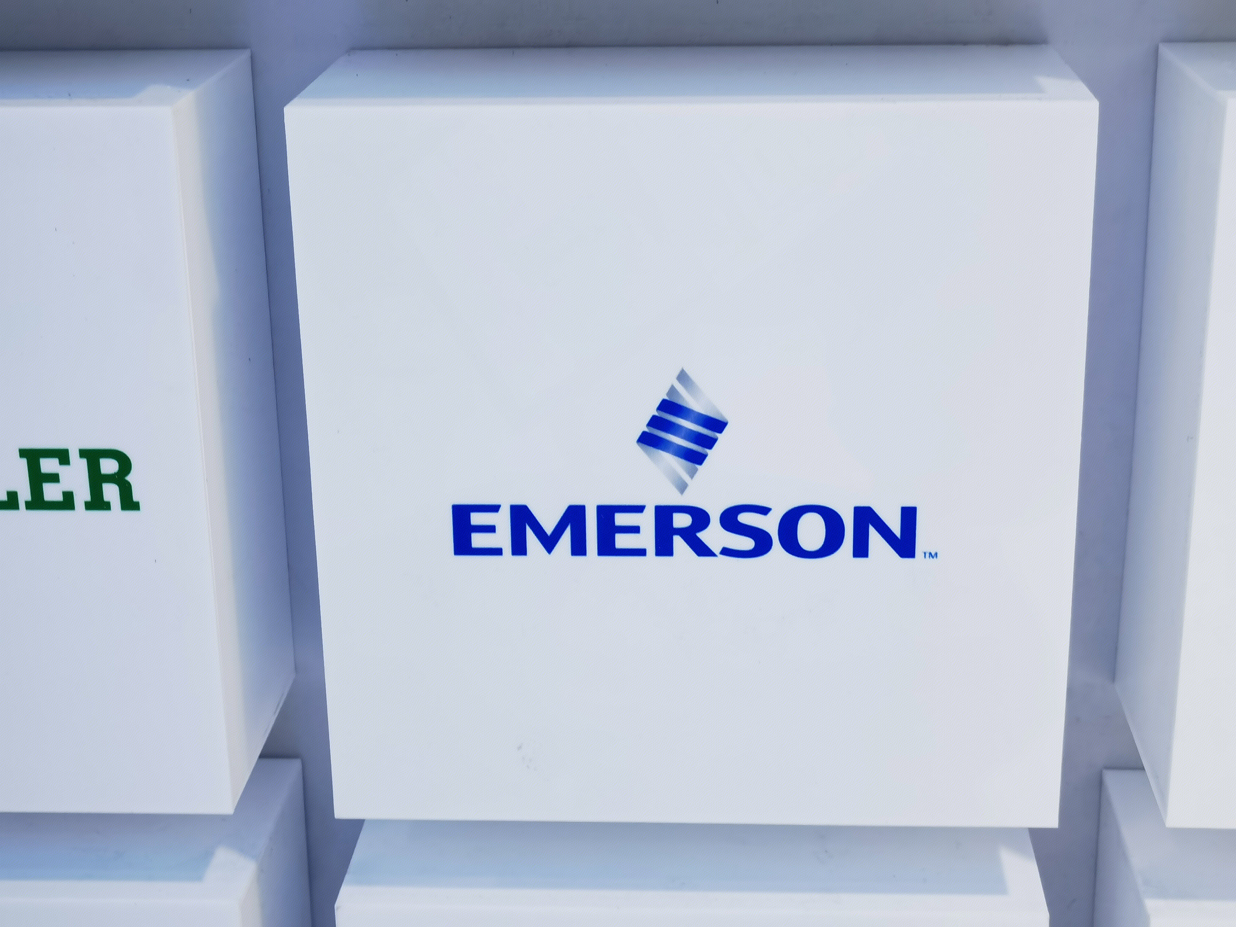 EMERSON 艾默生电气 爱默生 装备制造