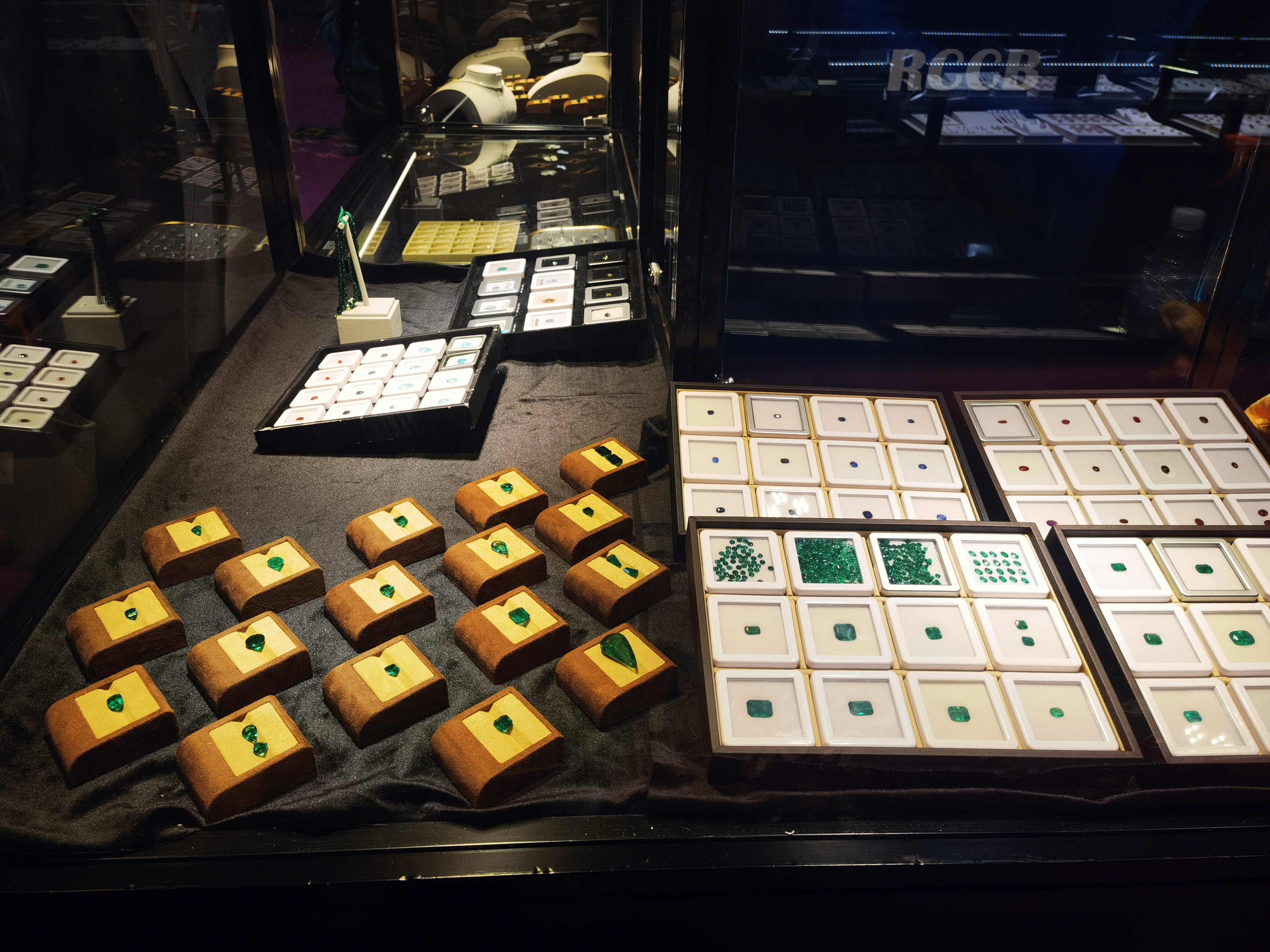 绿宝石 项链耳环手链玉镯手镯吊坠 玉器 珠宝 首饰