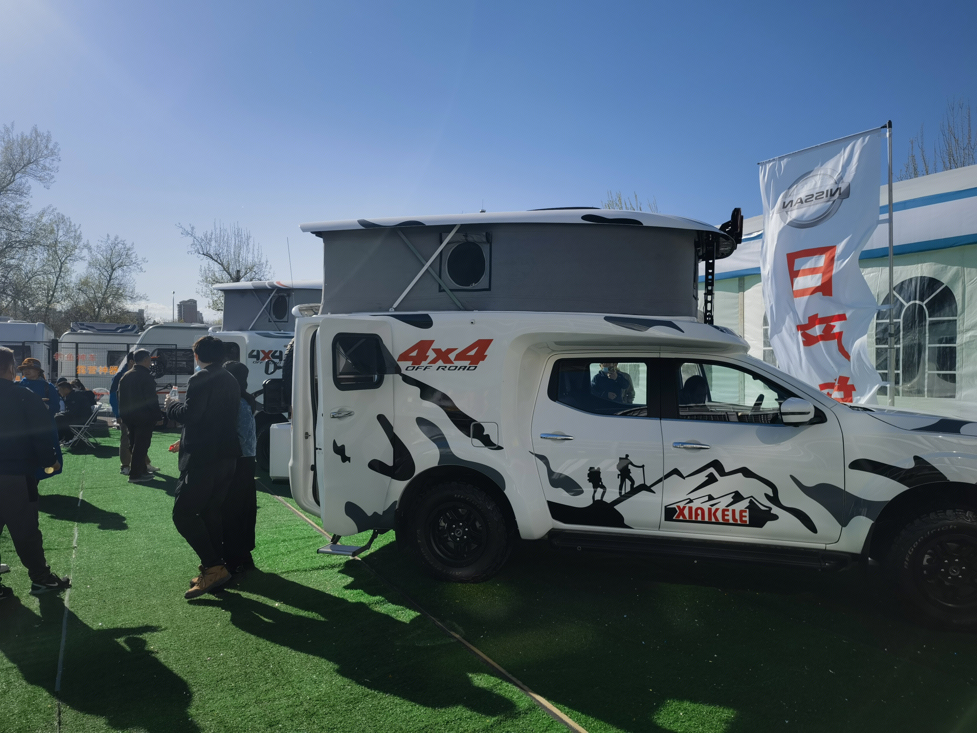 日产 尼桑 房车