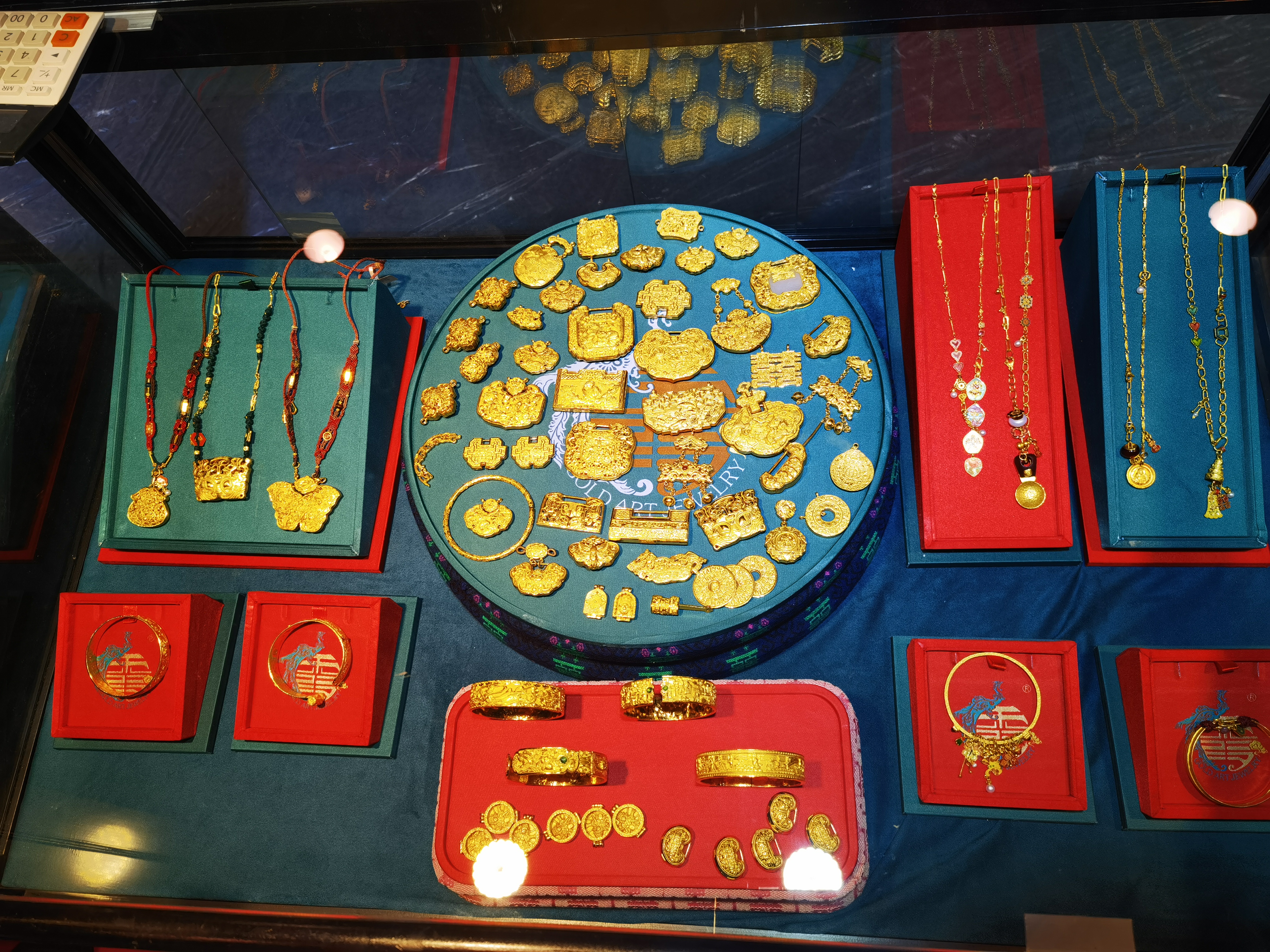 黄金项链耳环手链玉镯手镯 玉器 珠宝 首饰