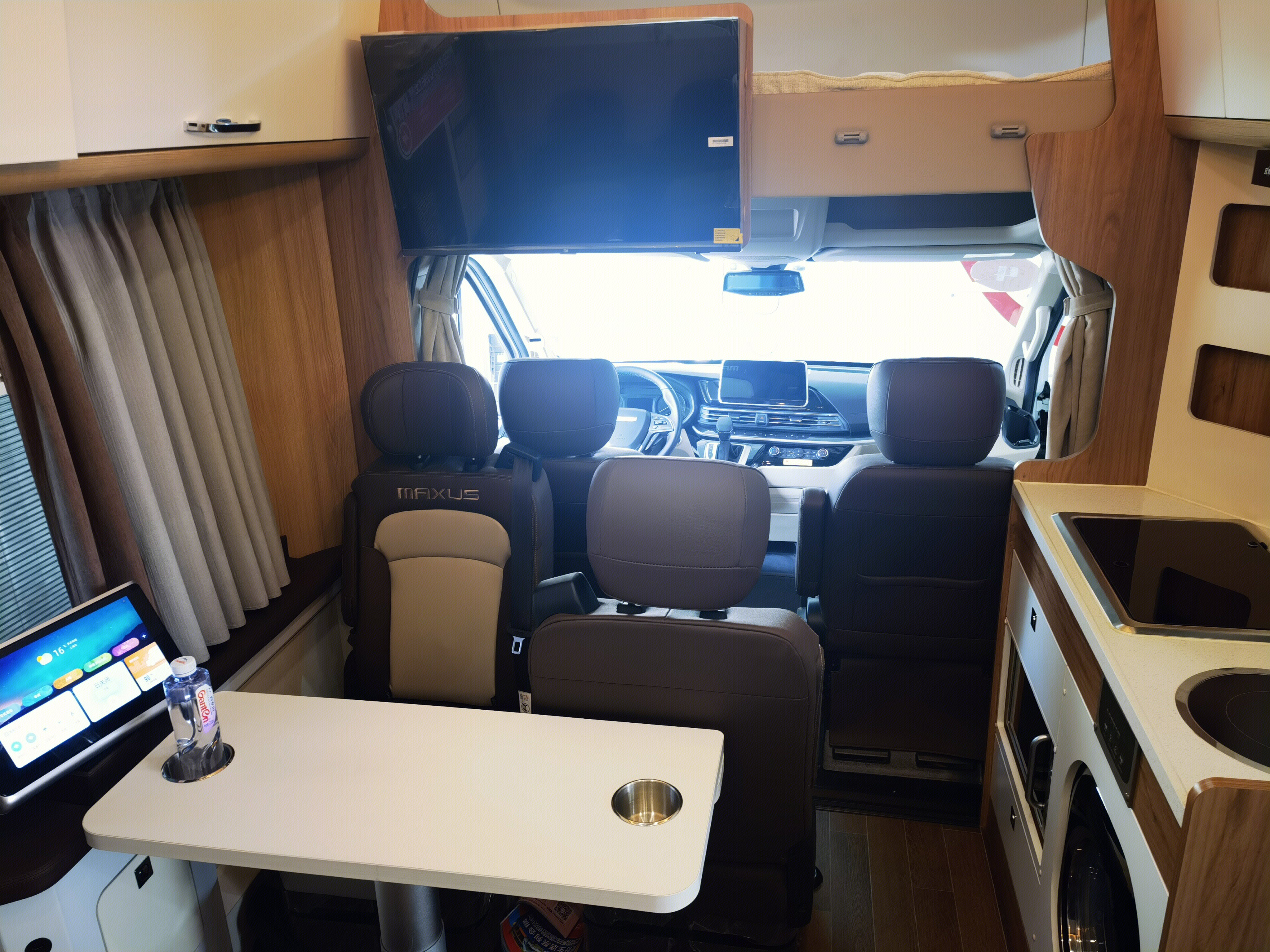 上汽大通房车 内饰