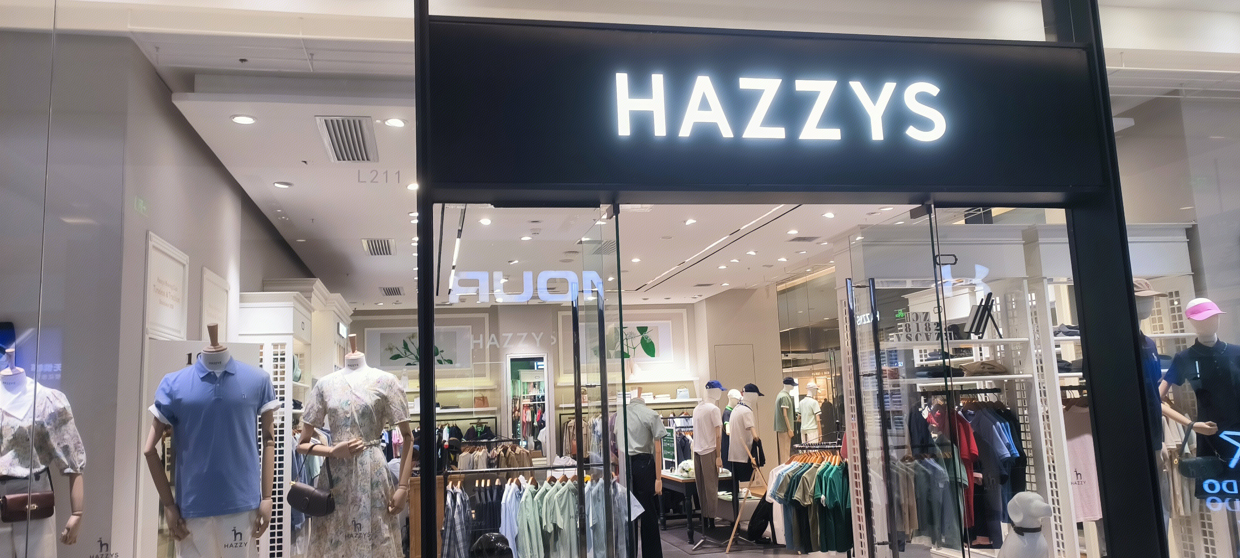 HAZZYS 哈吉斯