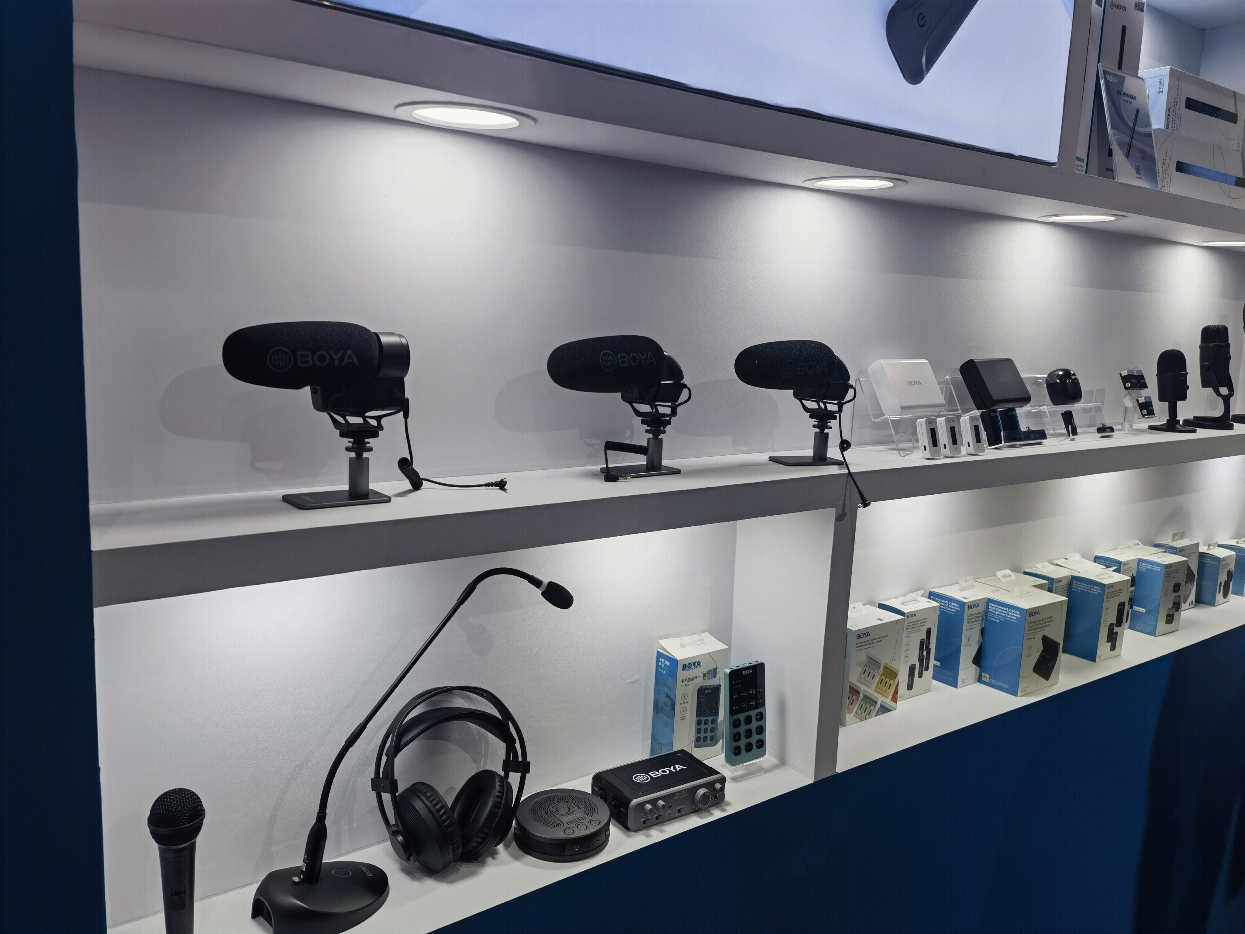 麦克风 收音设备 耳麦