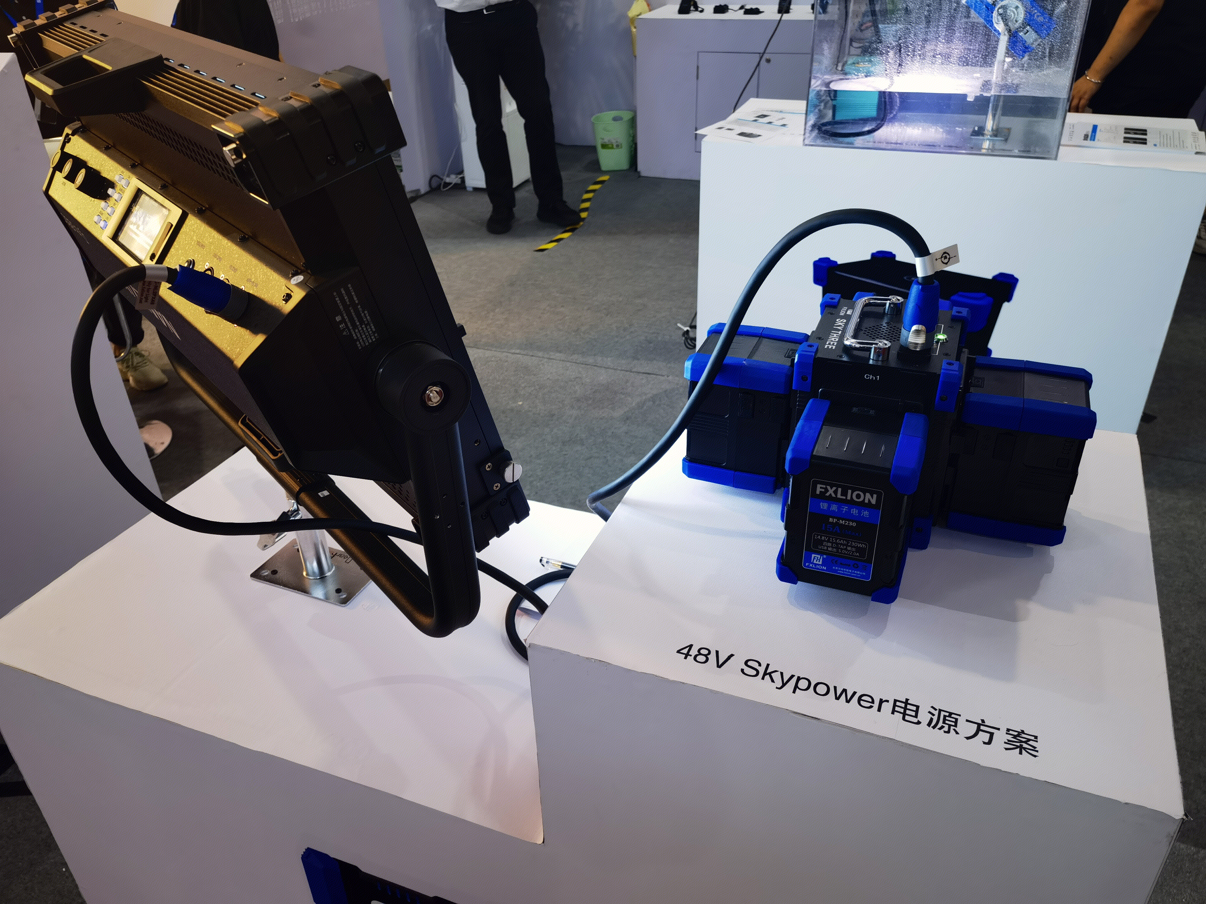 视频拍摄 移动电源