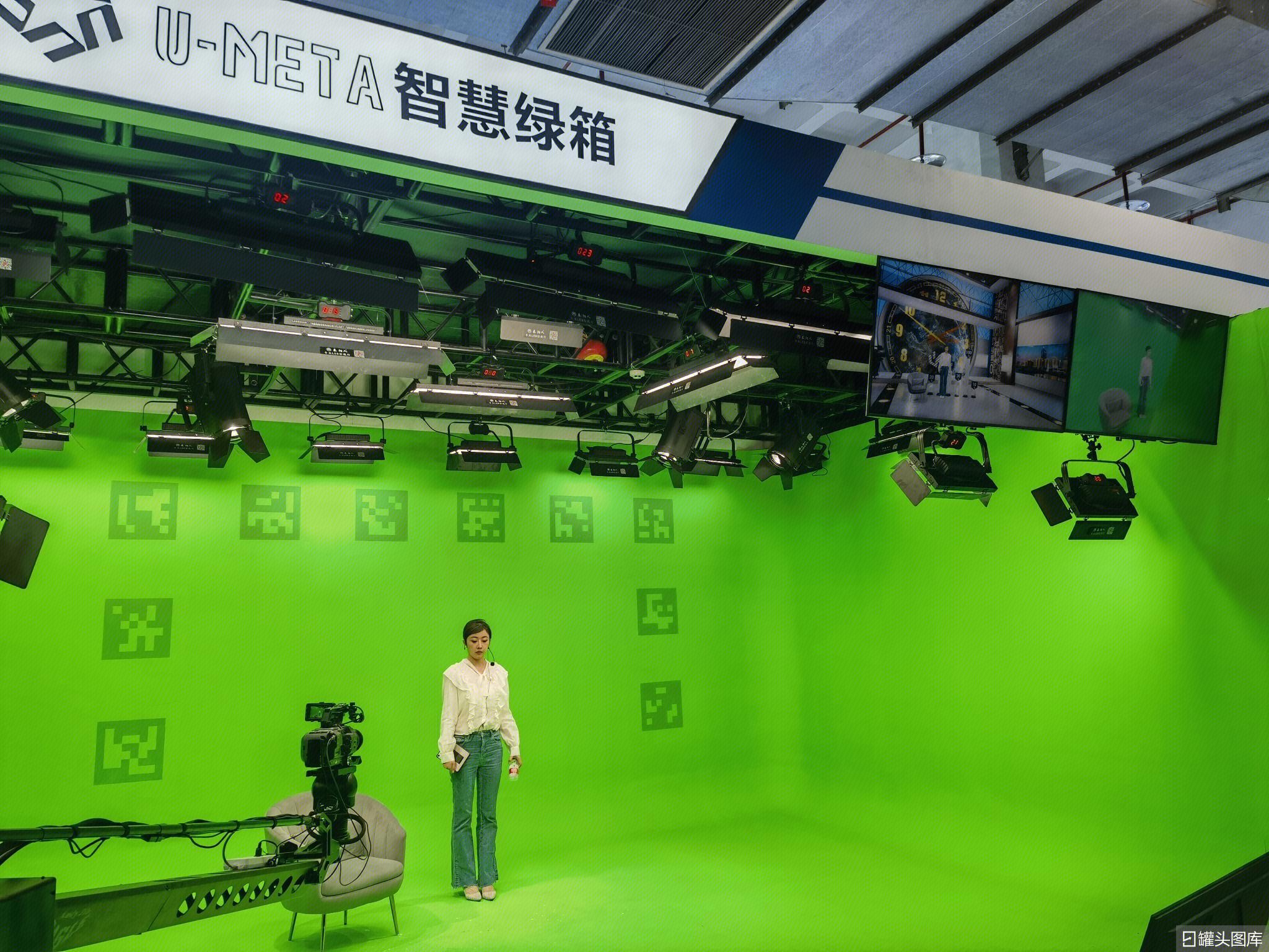 智慧绿箱 绿幕 虚拟场景-罐头图库