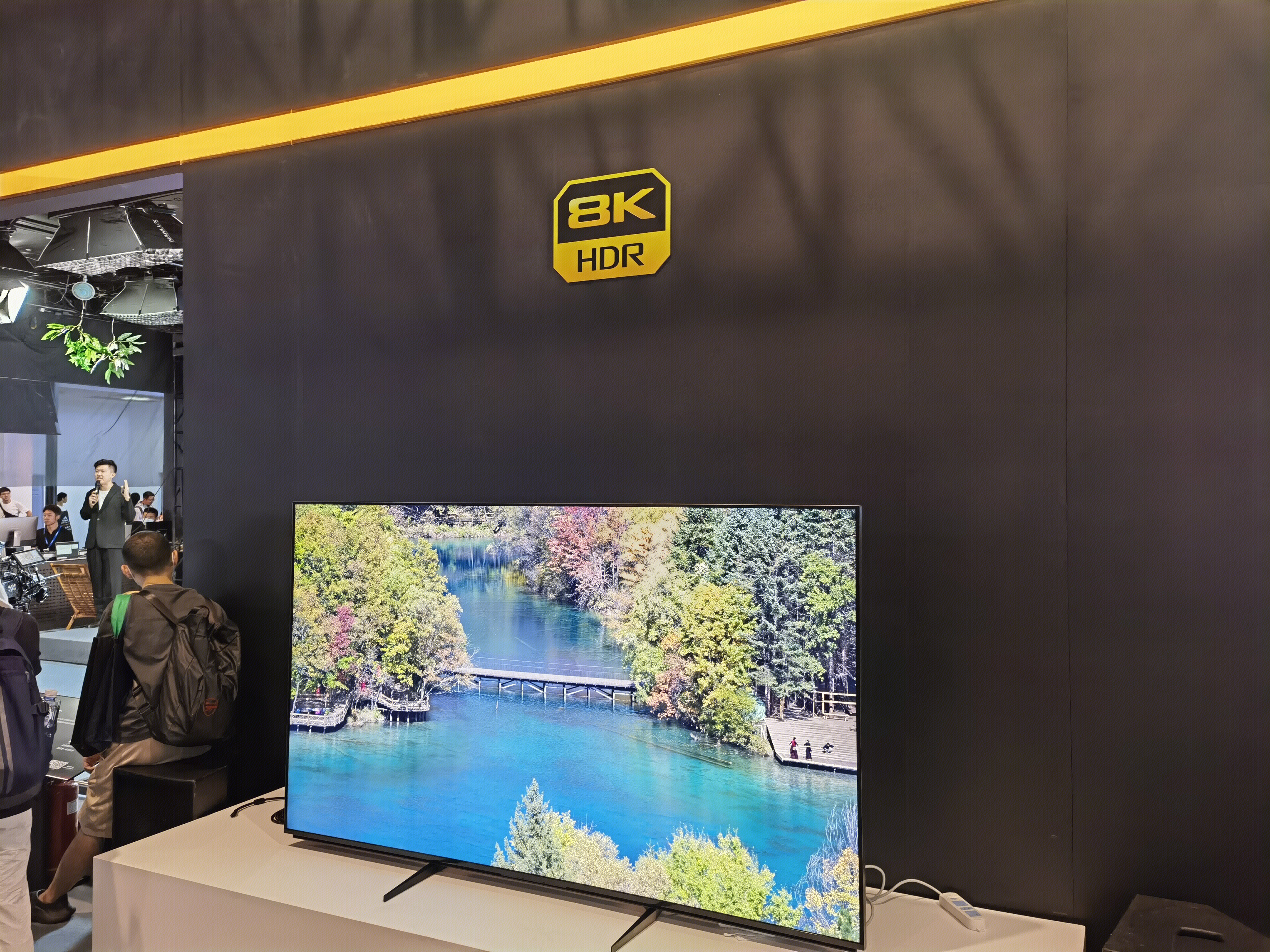 索尼 SONY 8k hdr 超高清电视