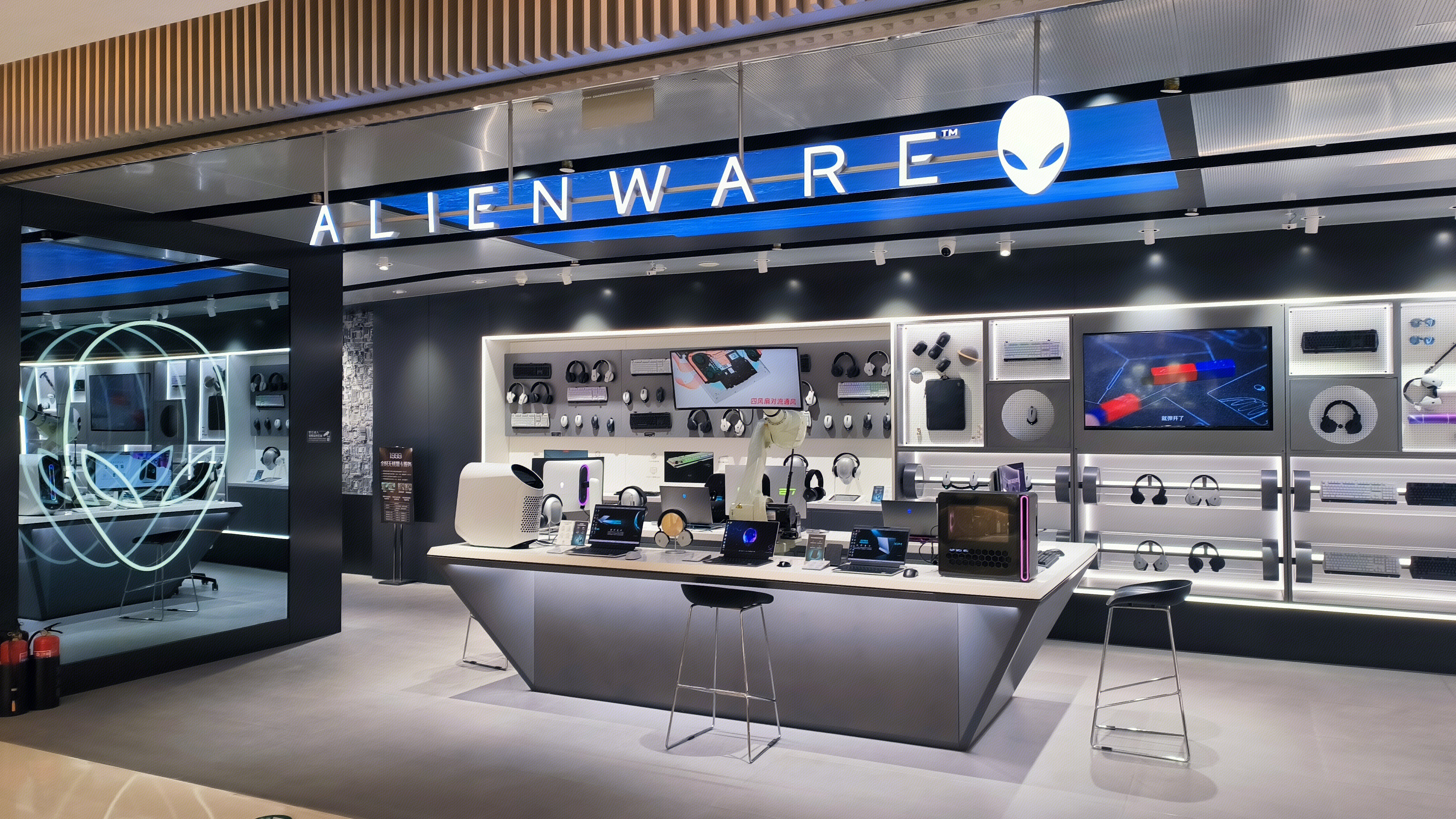 ALIENWARE 外星人 品牌智能产品 电竞鼠标 无线键盘