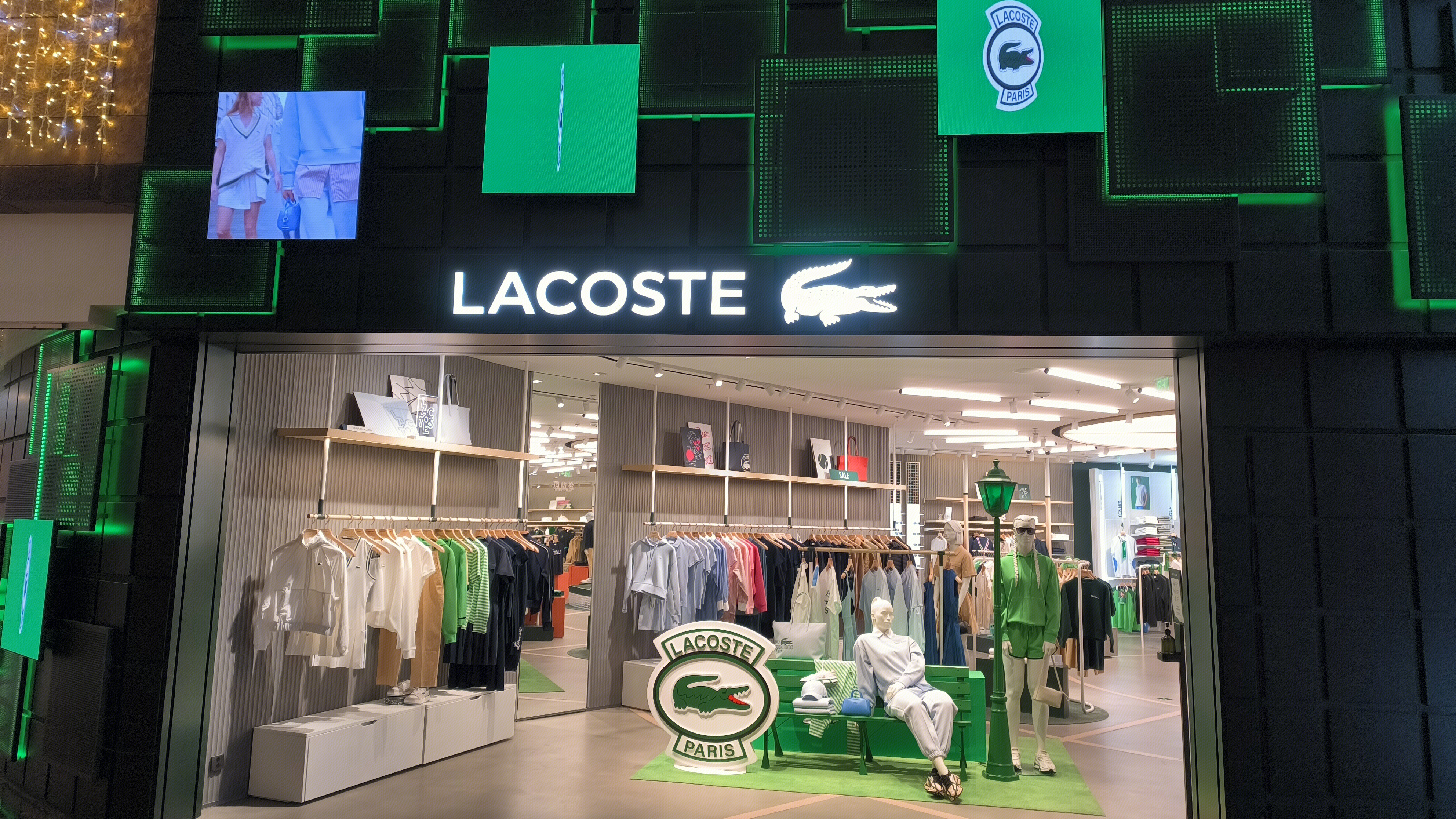 LACOSTE 法国鳄鱼 时尚服饰品牌 服装