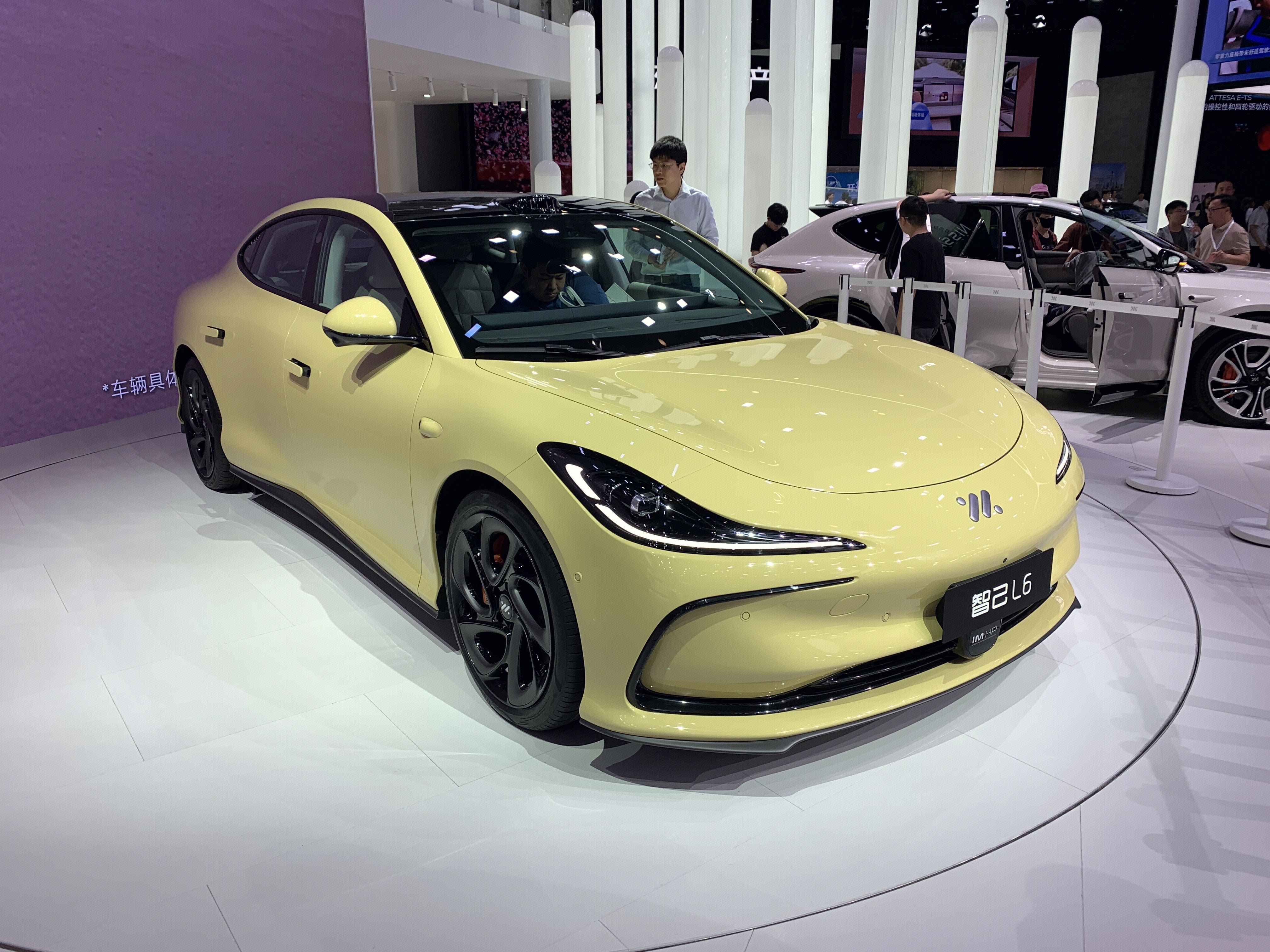 智己汽车 IM 智己L6 汽车 智己汽车展 上汽集团