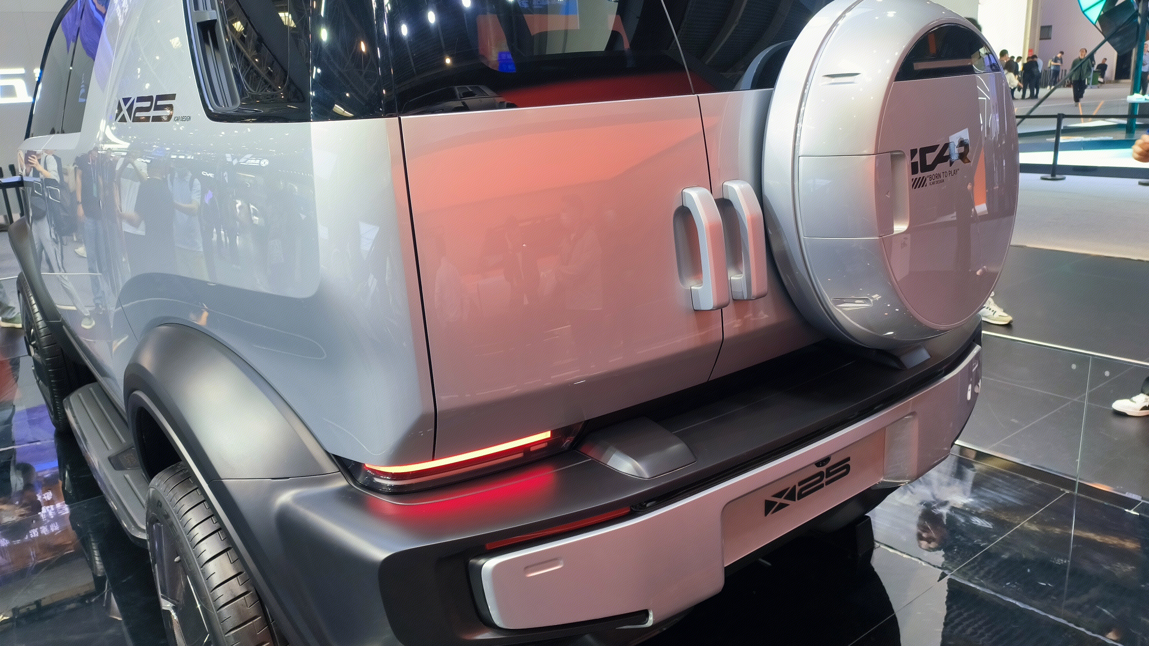 iCAR 奇瑞集团 新能源电动品牌 奇瑞iCAR  X25汽车