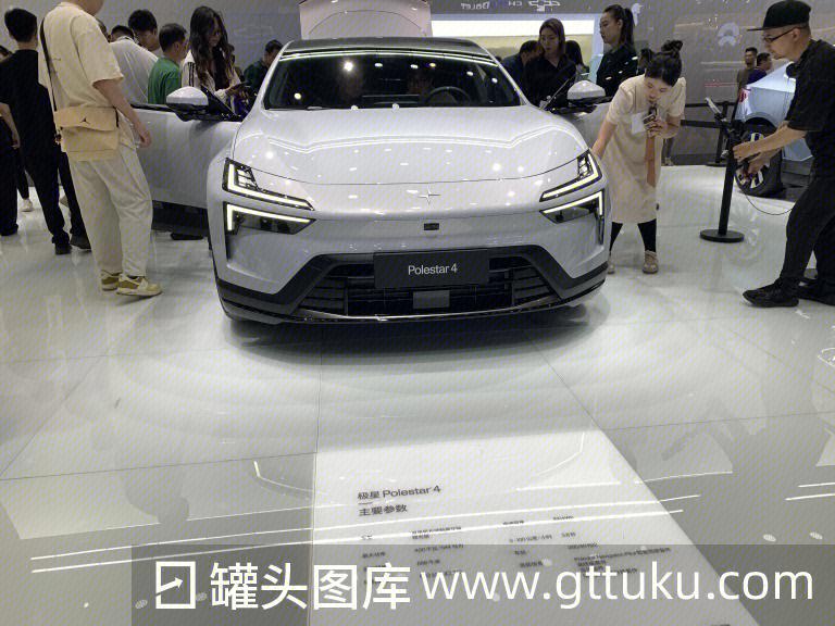 Polestar极星 Polestar4 纯电高性能轿跑SUV 极星汽车-罐头图库
