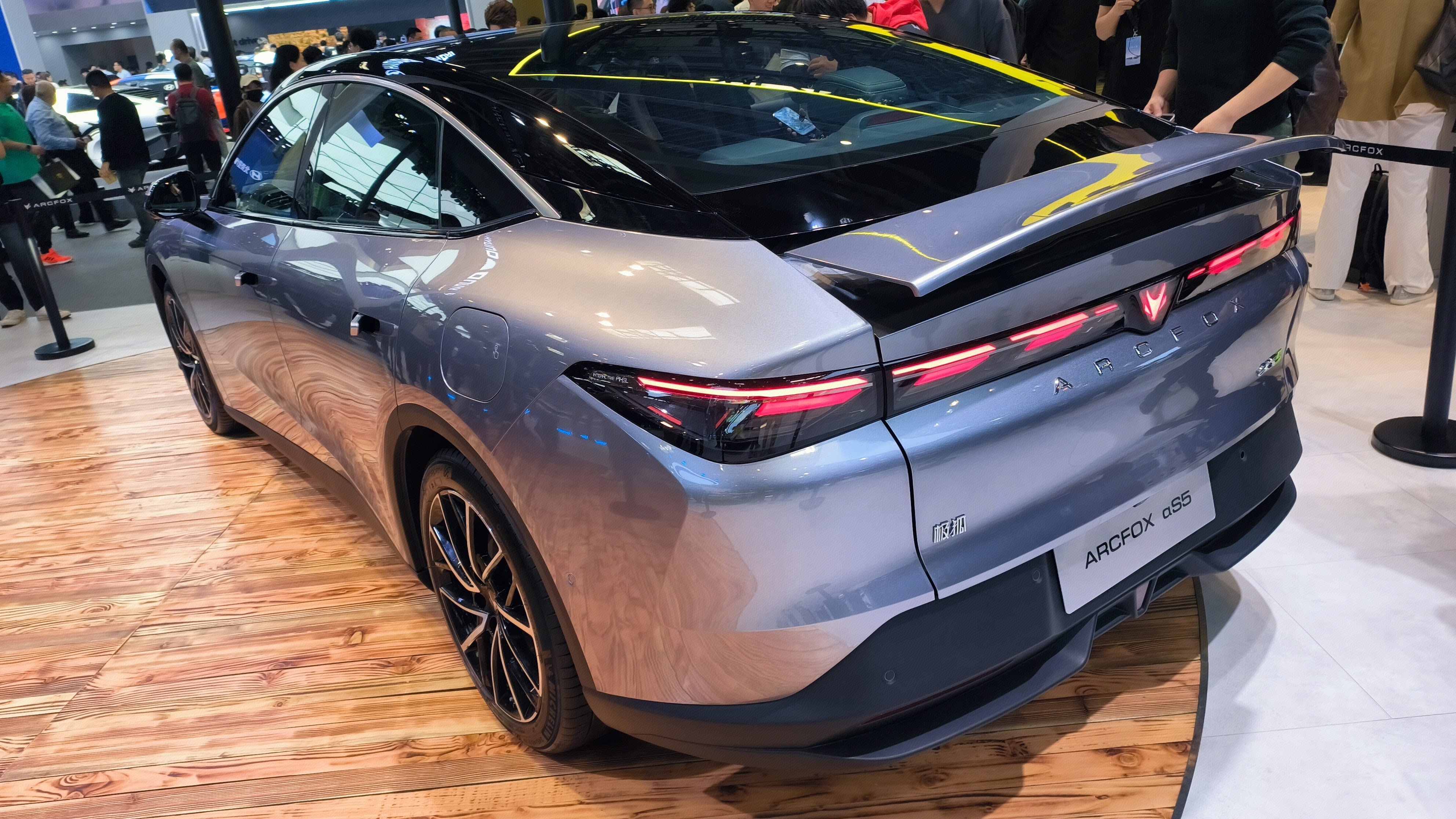 极狐 ARCFOX 极狐汽车AS5 极狐汽车展销会