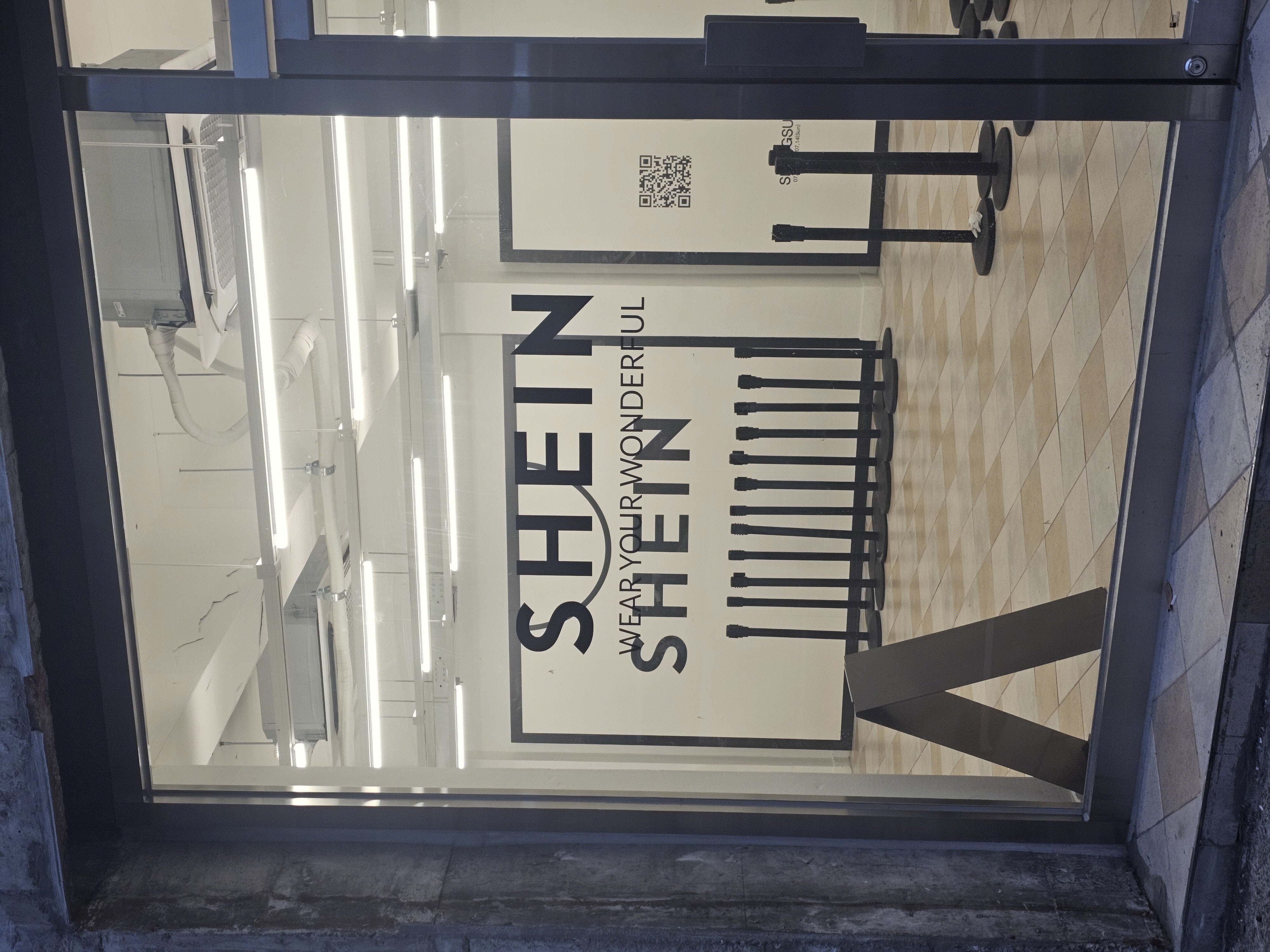 SHEIN 希音 在线零售商 跨境电商巨头