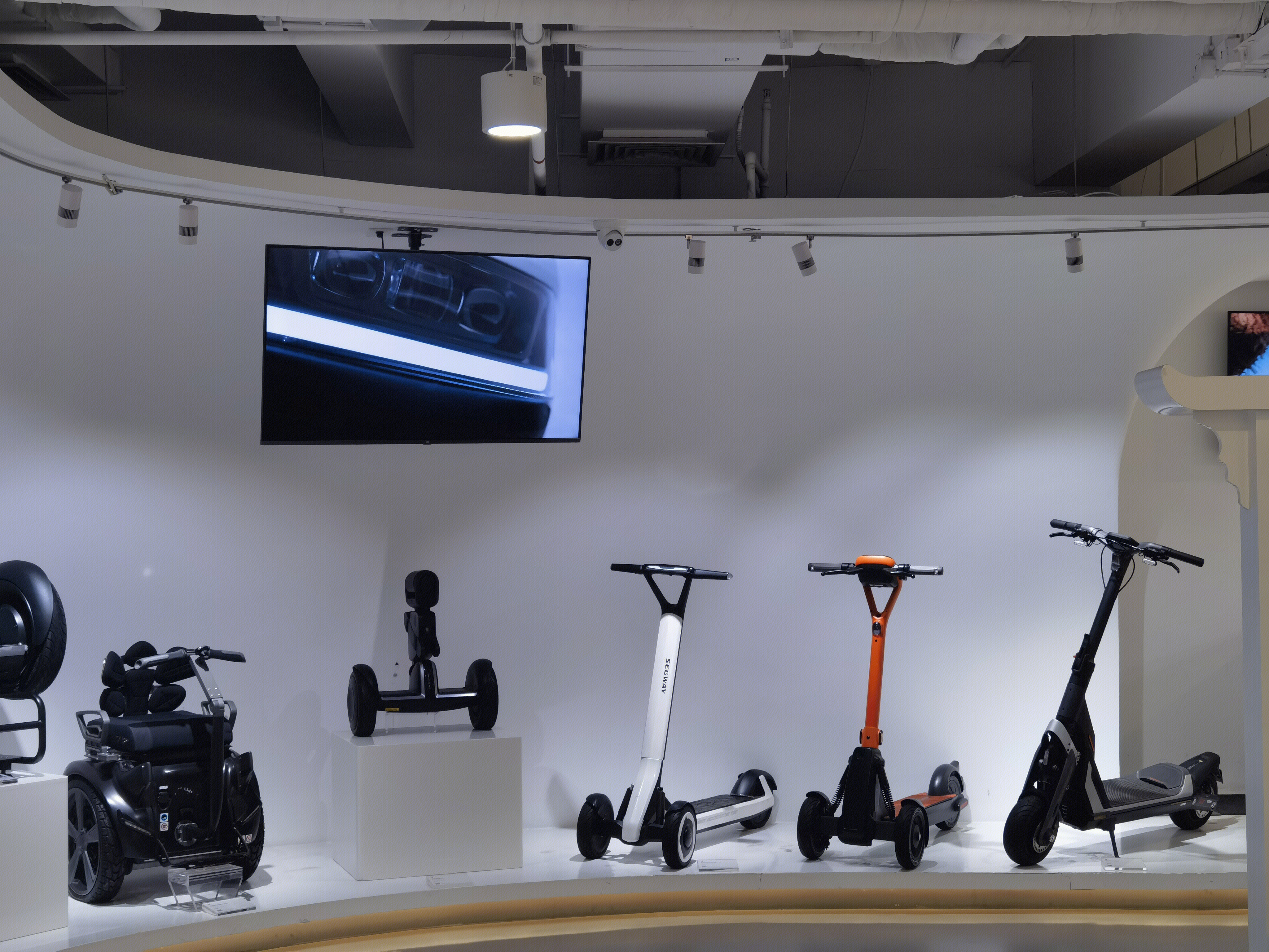 九号公司 Segway-Ninebot 九号平衡车 滑板车