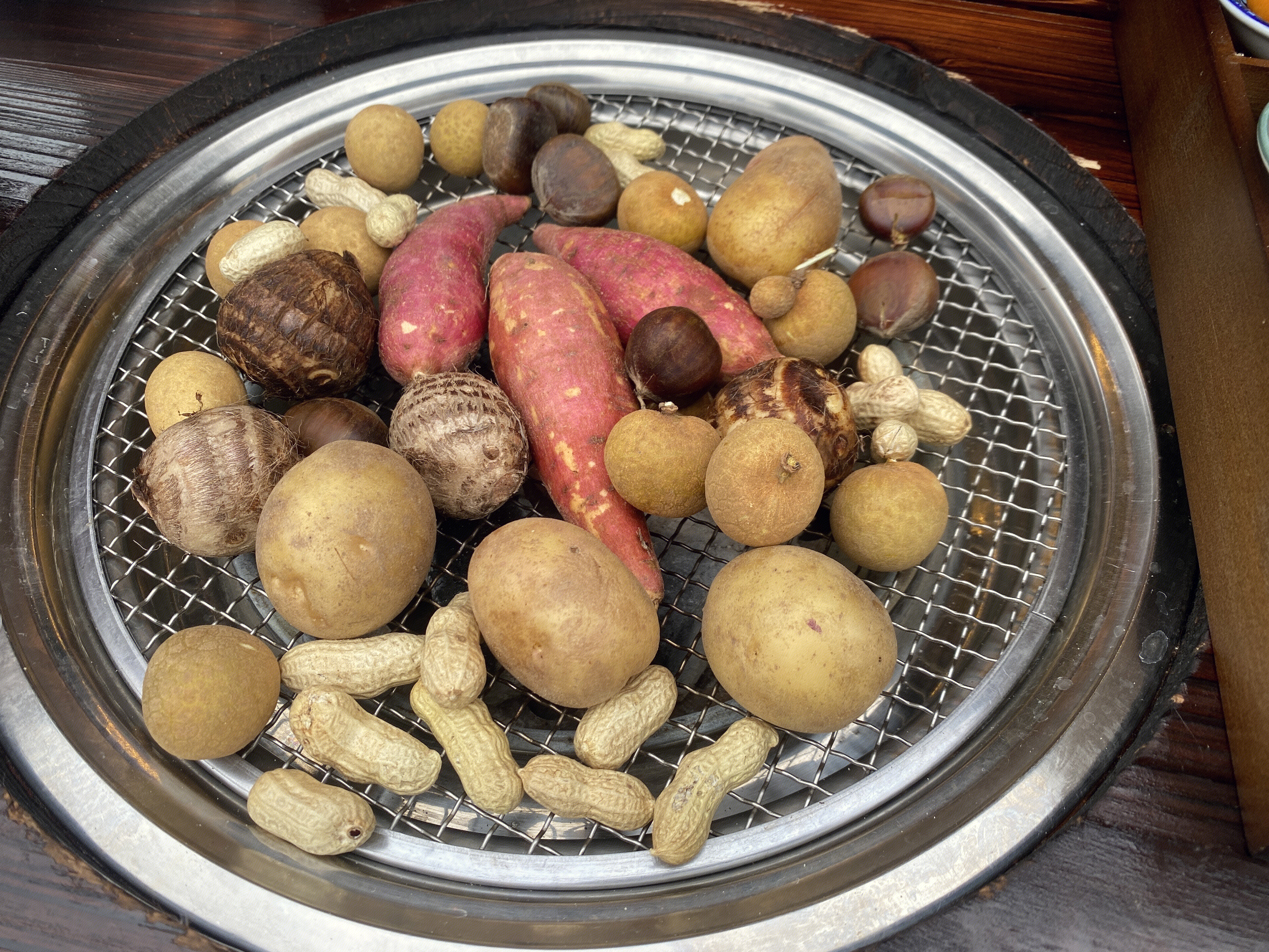 围炉煮茶 炉火烤食物