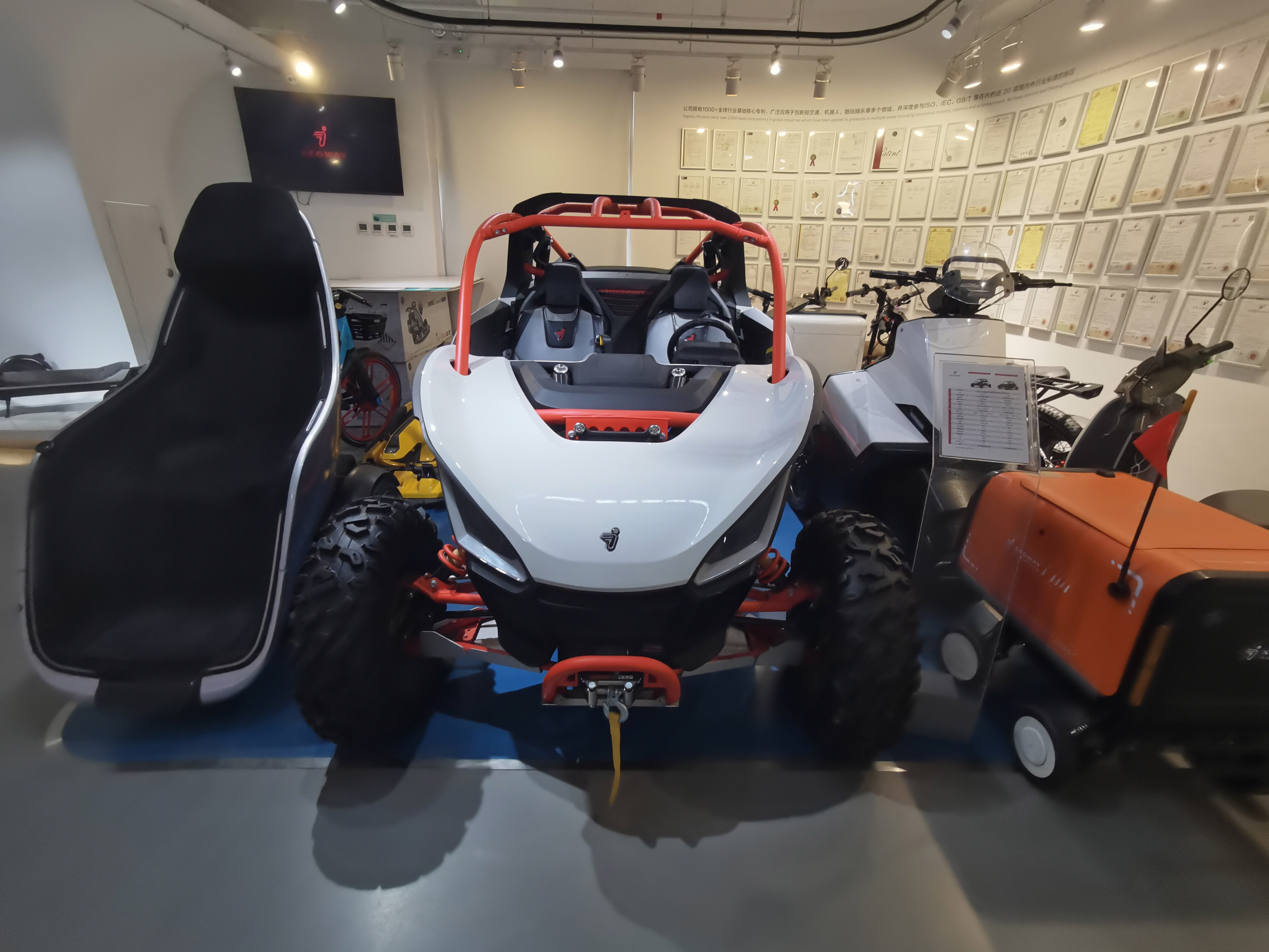 九号公司 Segway-Ninebot 九号割草机 全新混动全地形车 全地形车Super Villain SX20T Hybrid