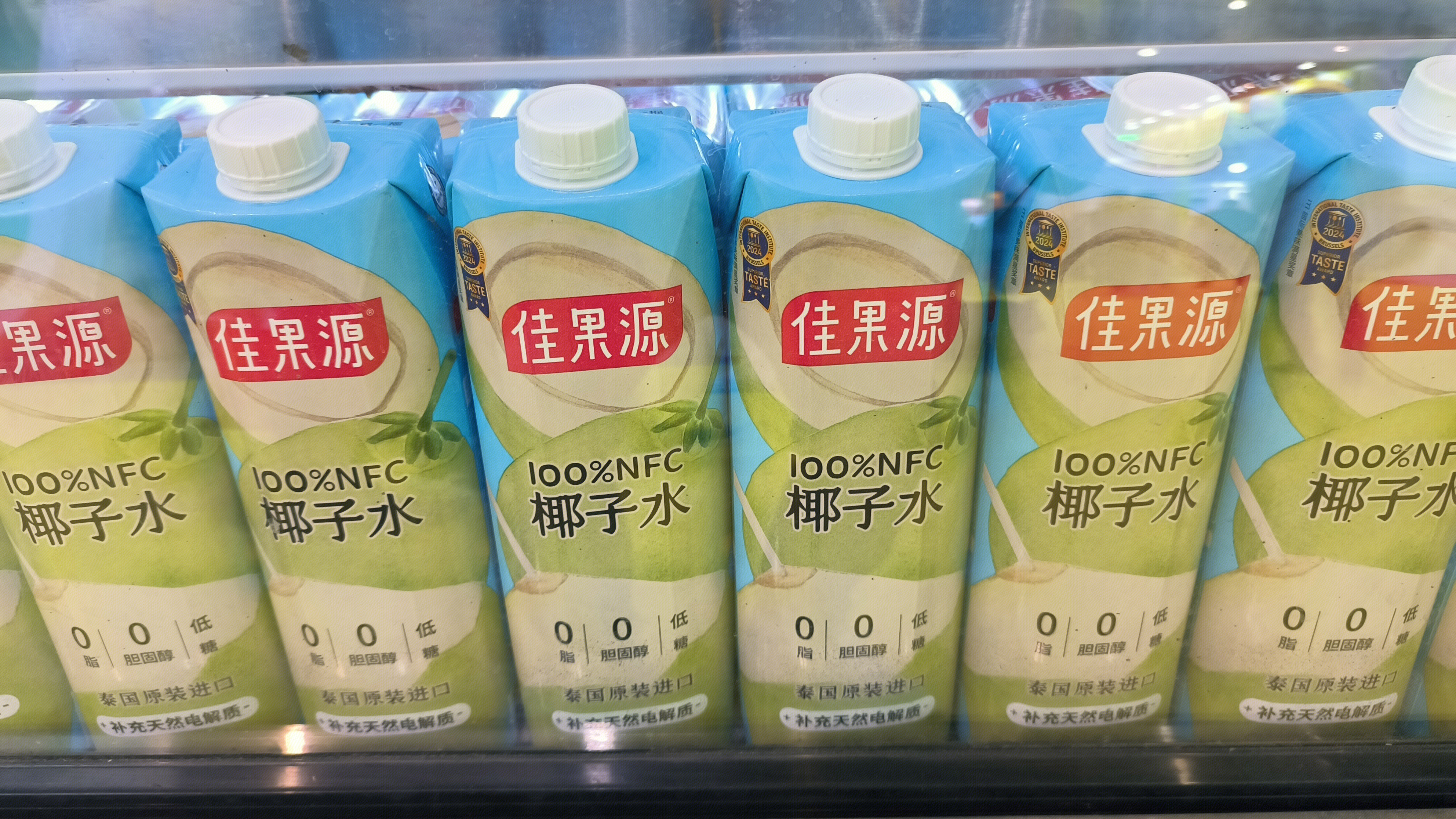 佳果源 泰国原装进口椰子水 电解质饮品 饮料 饮品