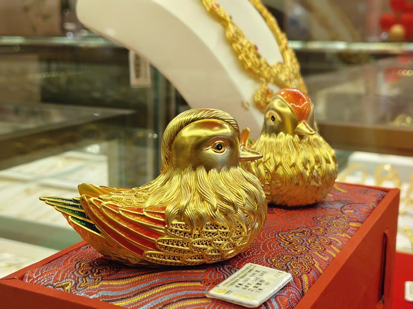 中国黄金门店展品 黄金鸳鸯摆件