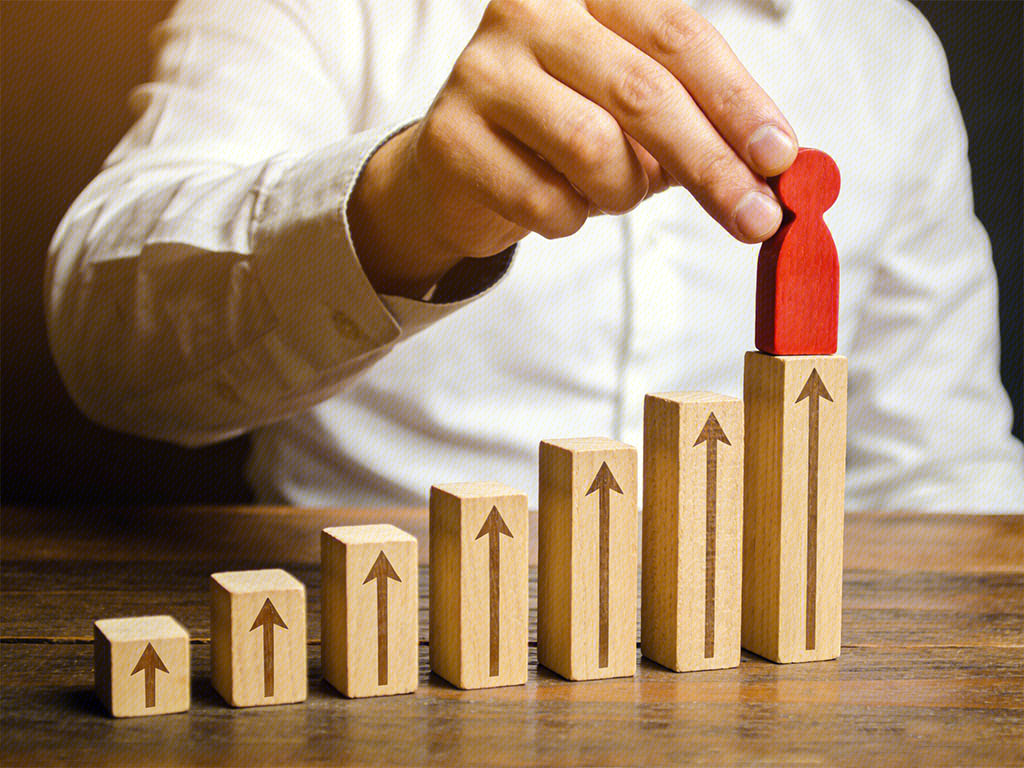 升职 升官 晋升 职位提升 人才晋升 重点提拔 发展 成长