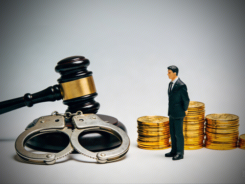 被判刑 处罚 法槌 手铐 金币 资金